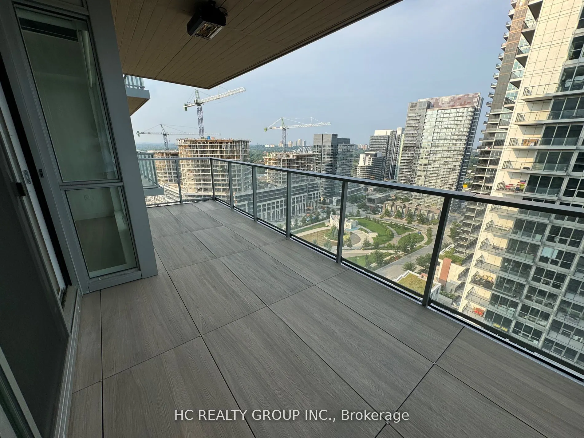 27 Mcmahon Drive, #2015