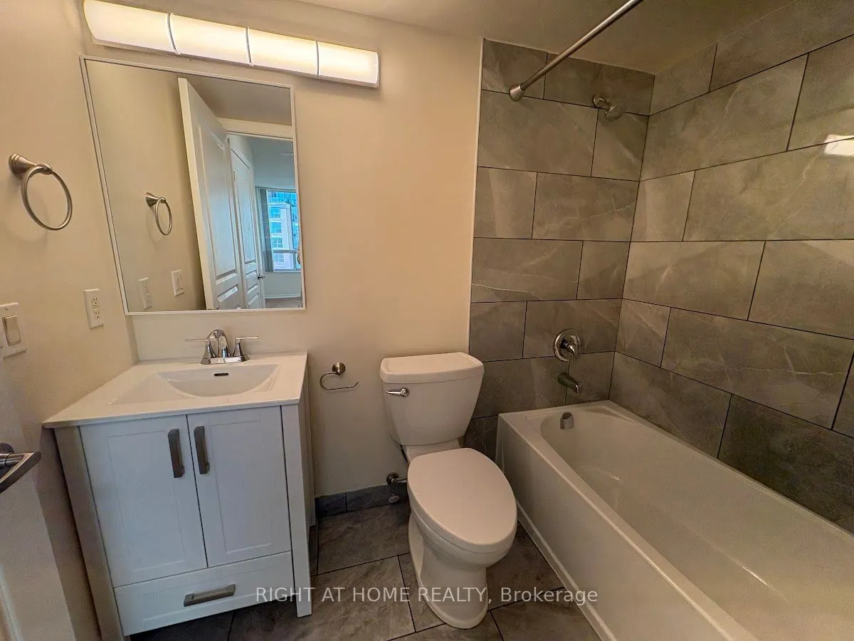 503 Beecroft Road, #605
