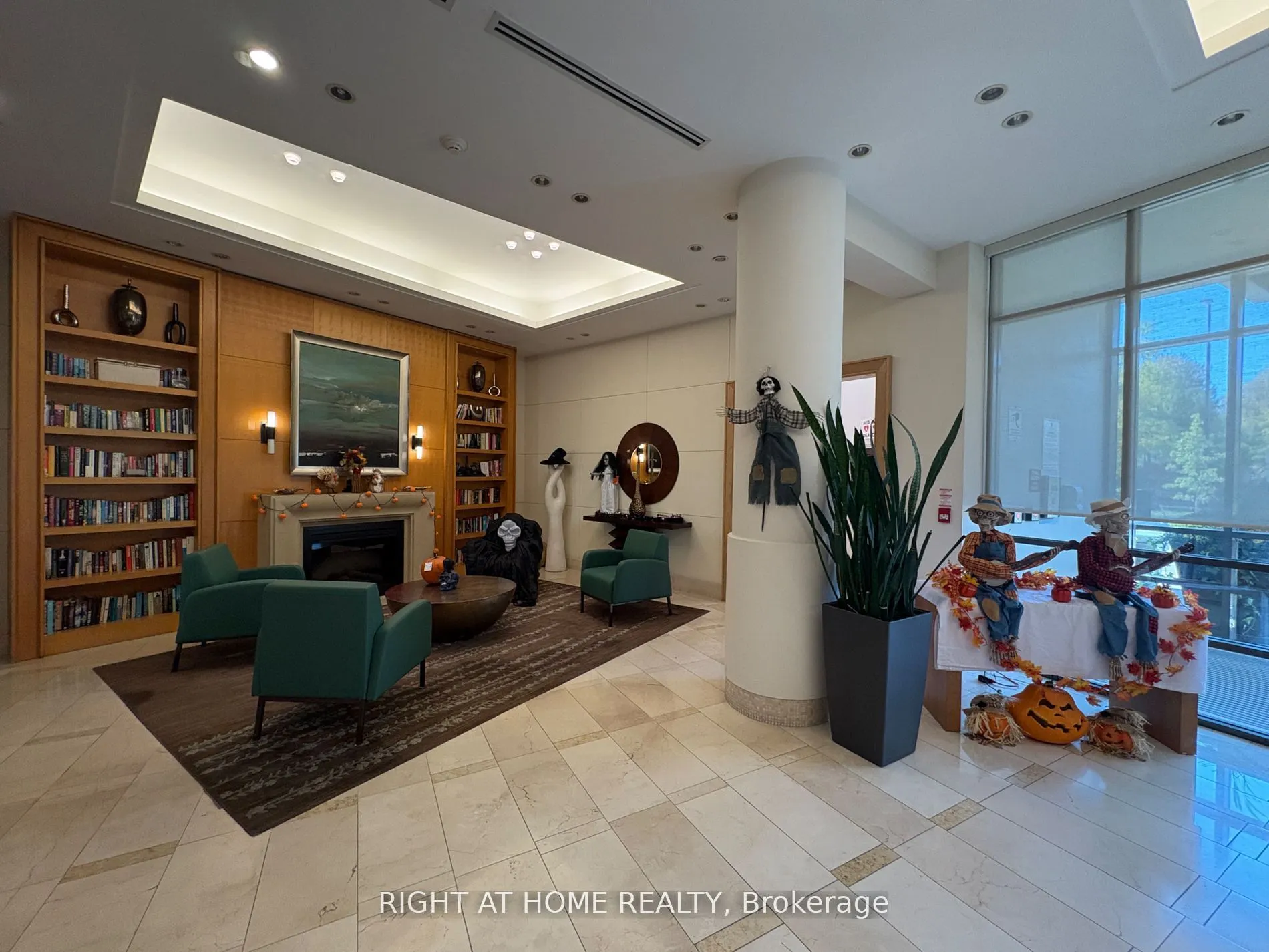 503 Beecroft Road, #605