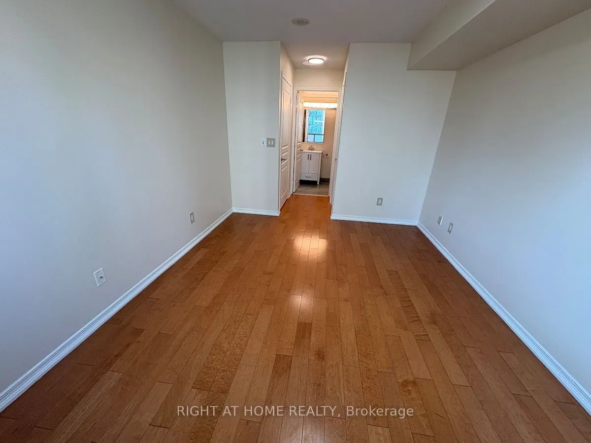 503 Beecroft Road, #605