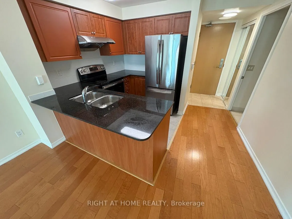 503 Beecroft Road, #605