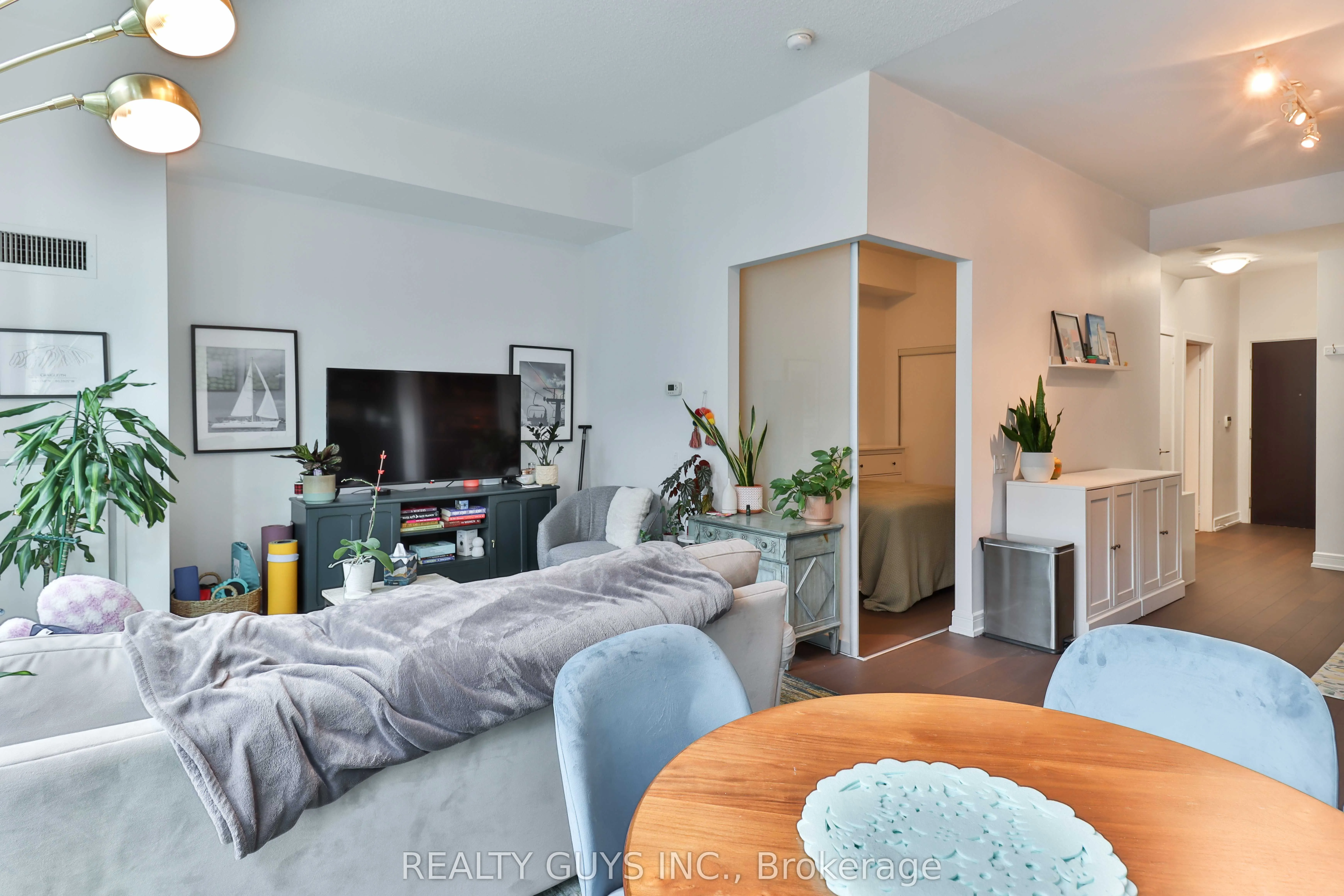 112 George Street, #631