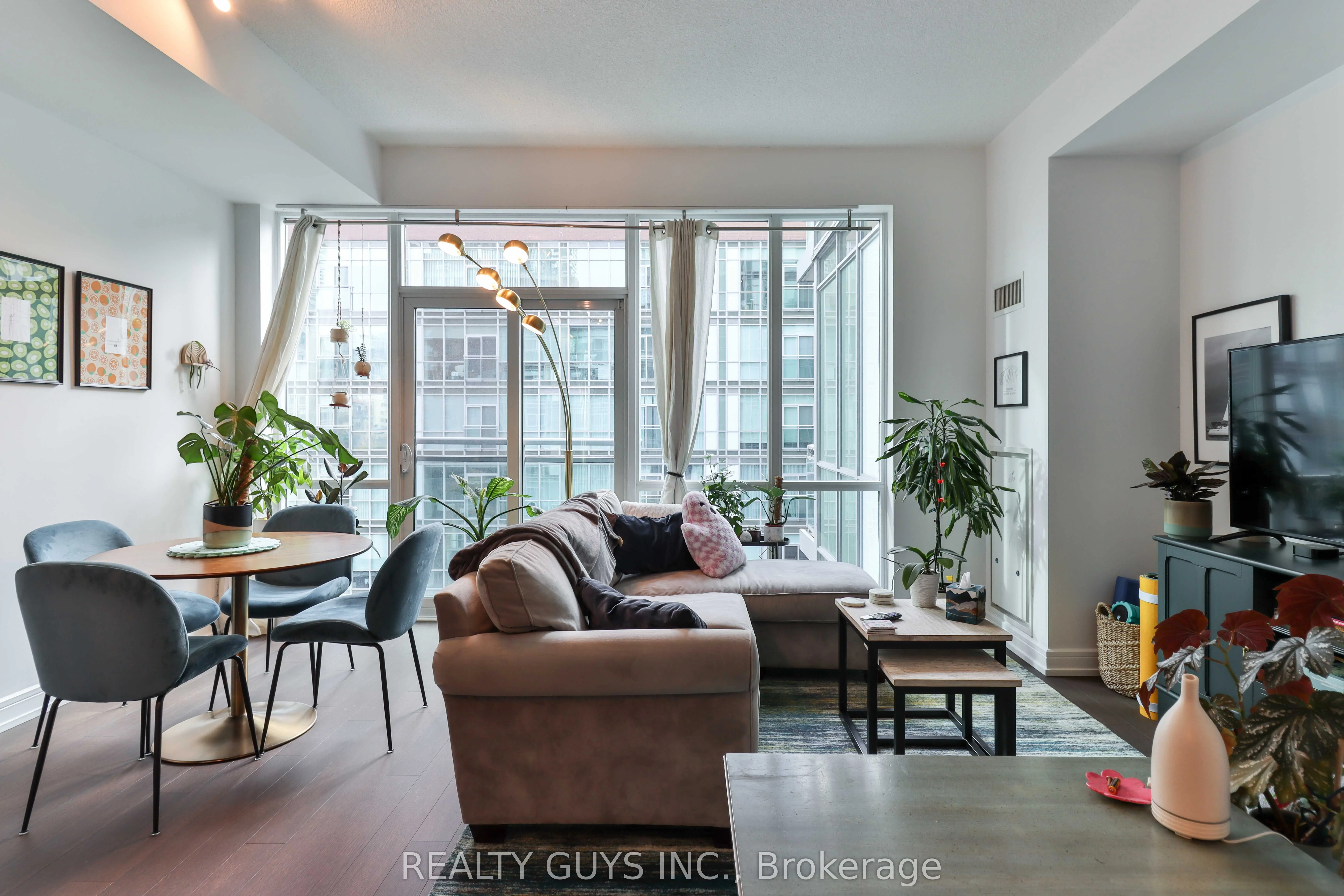 112 George Street, #631