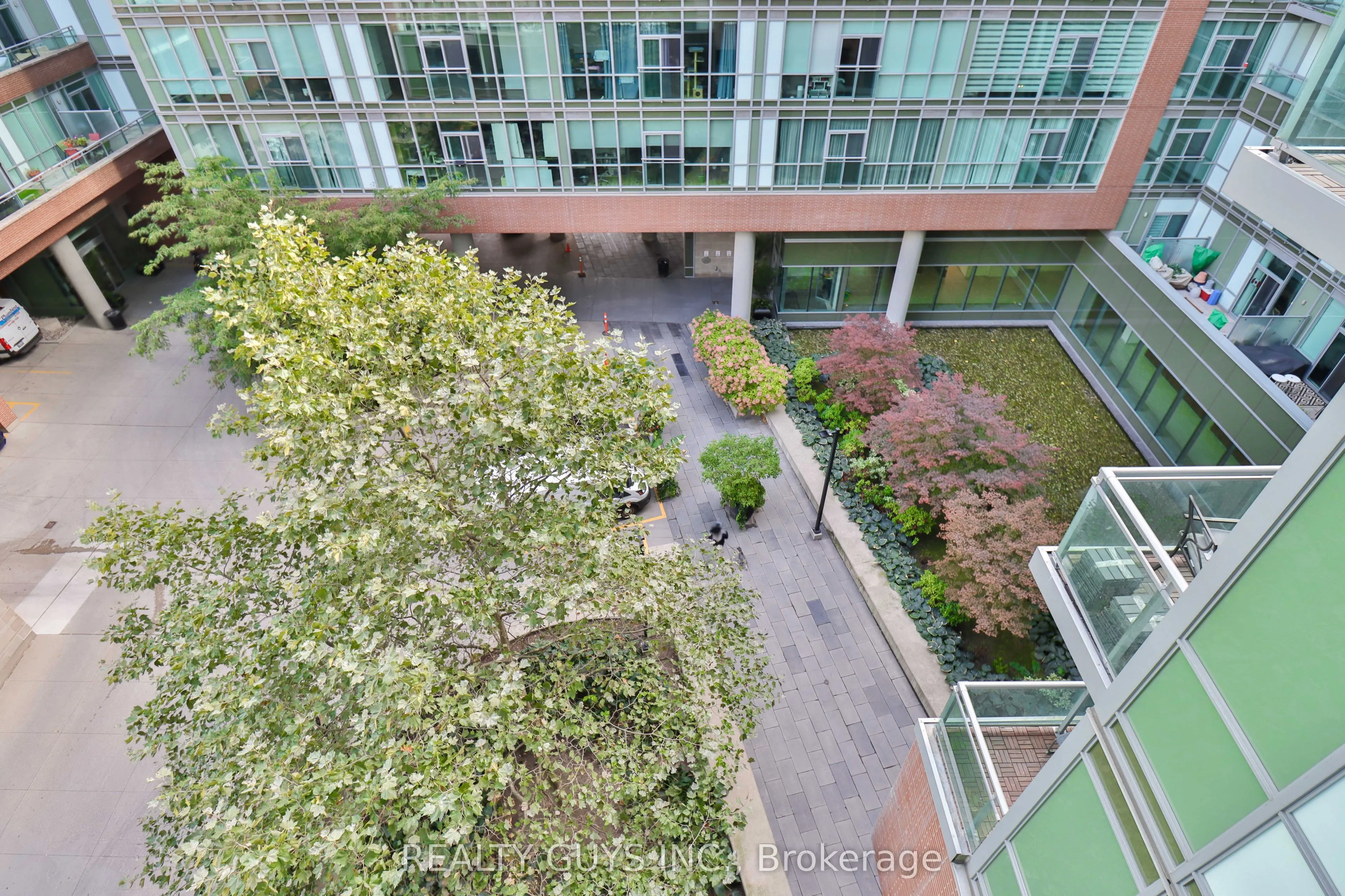 112 George Street, #631