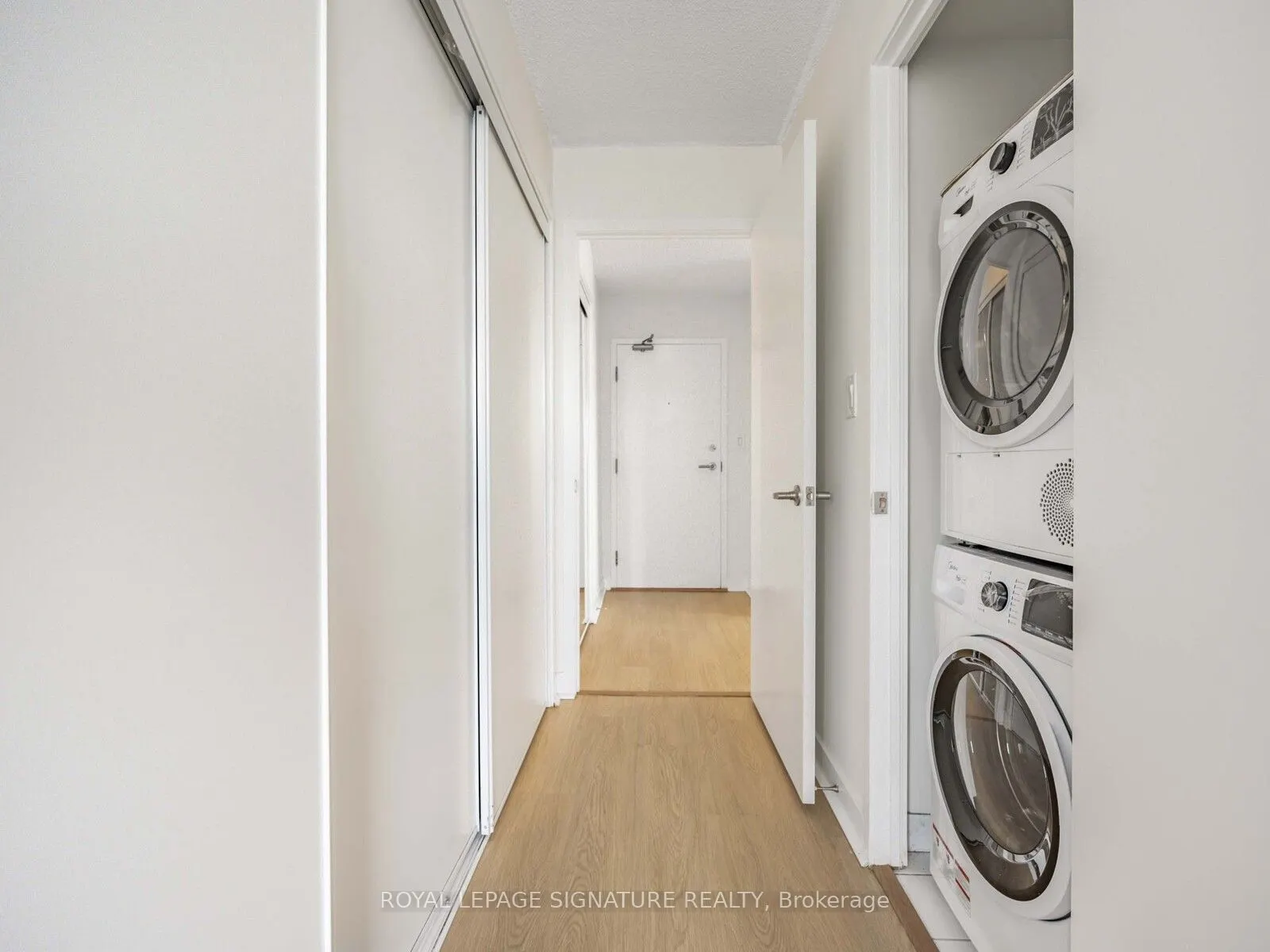 25 Telegram Mews, #2709