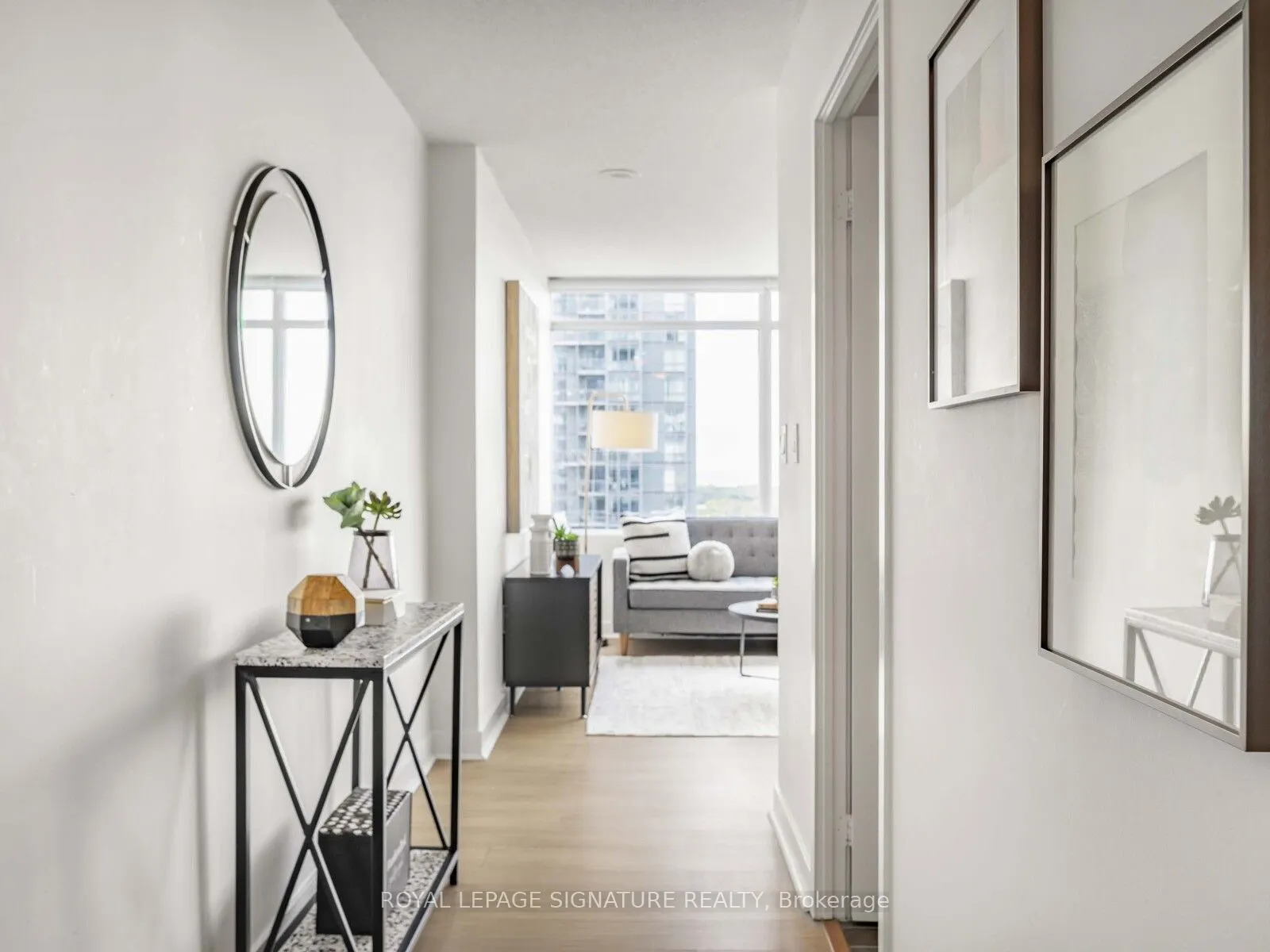 25 Telegram Mews, #2709