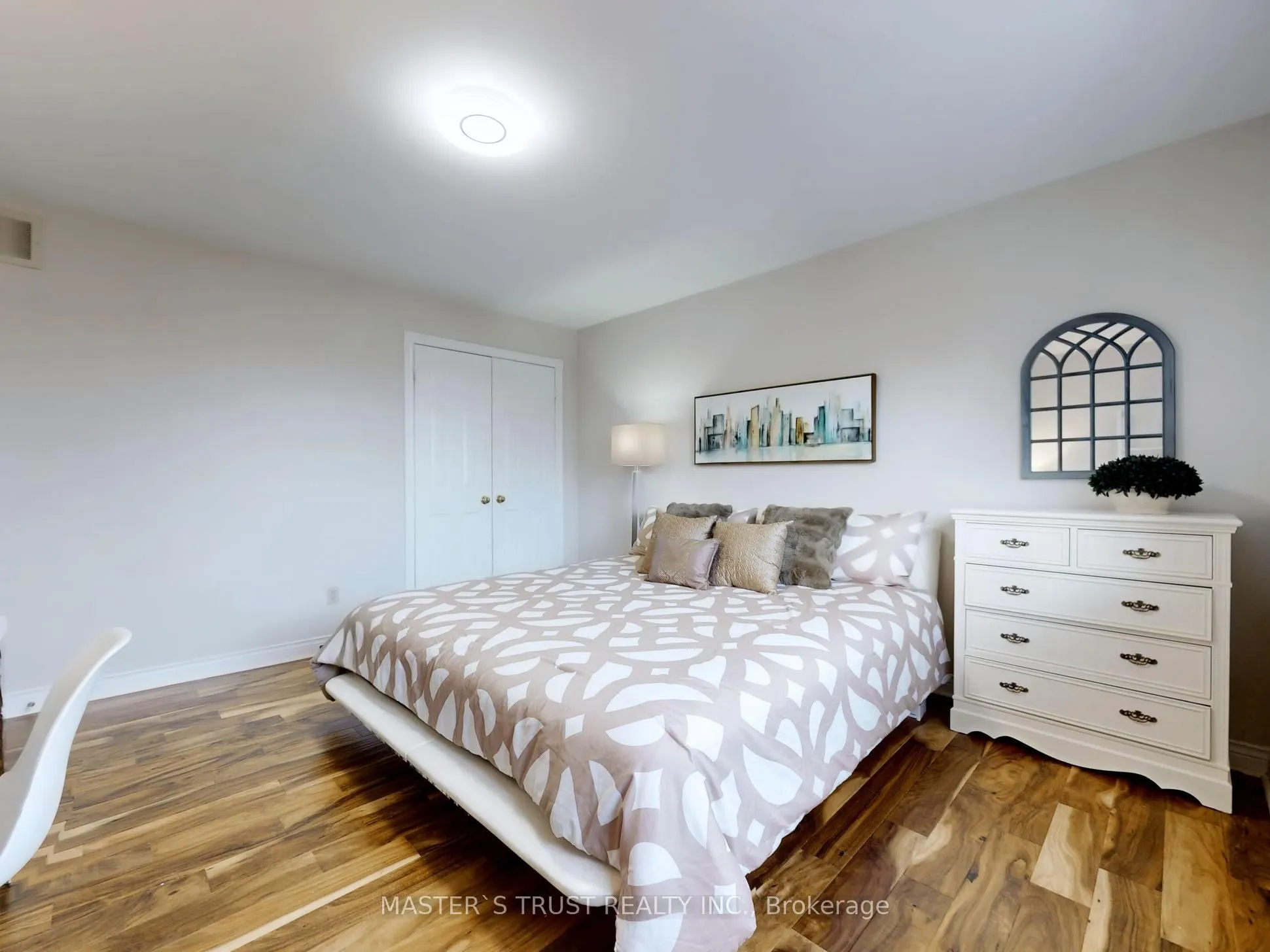 5 Jardin Hill Court