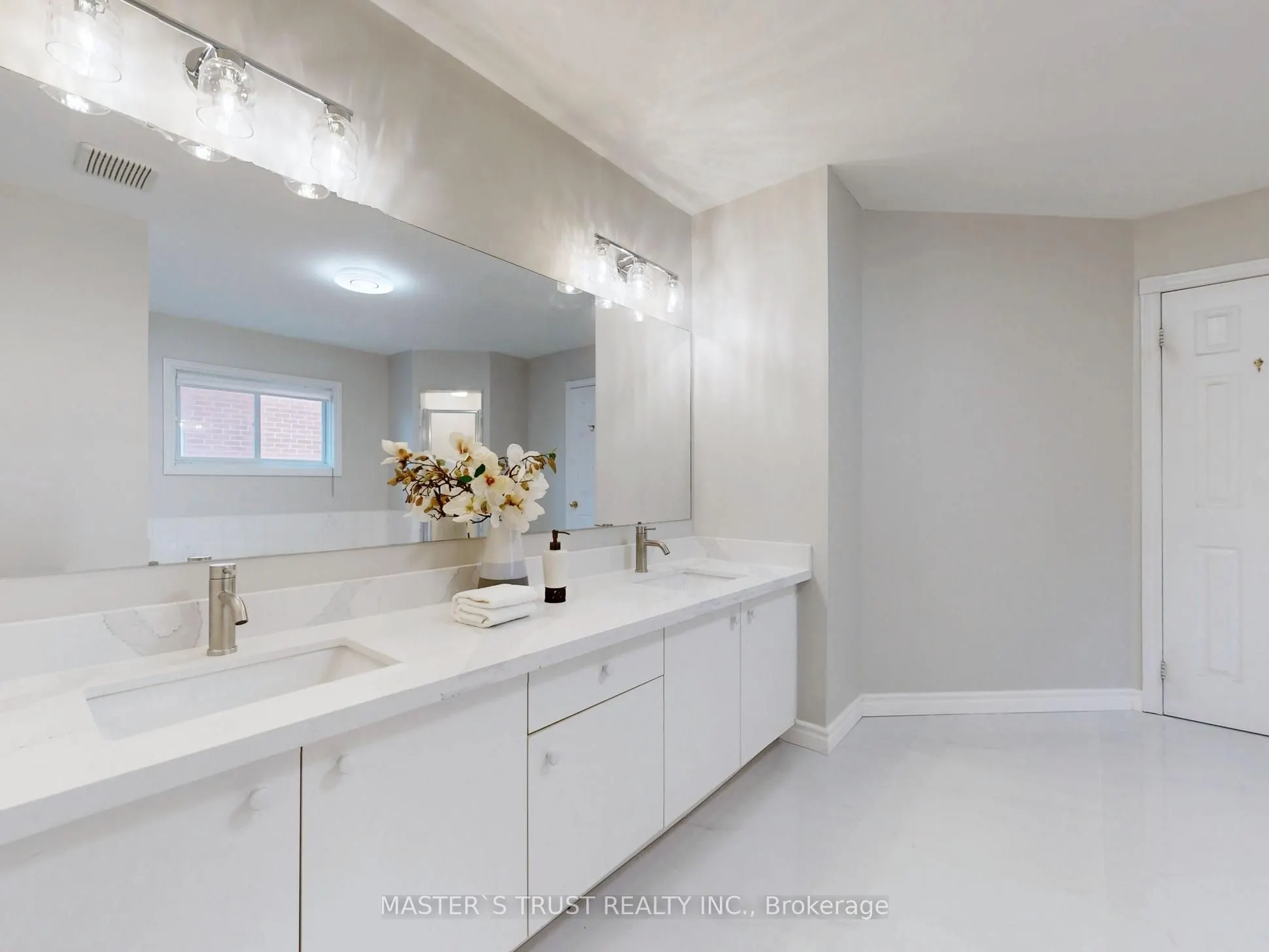 5 Jardin Hill Court