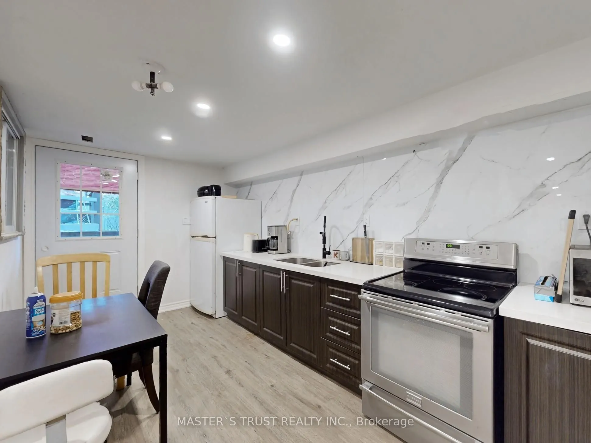 5 Jardin Hill Court