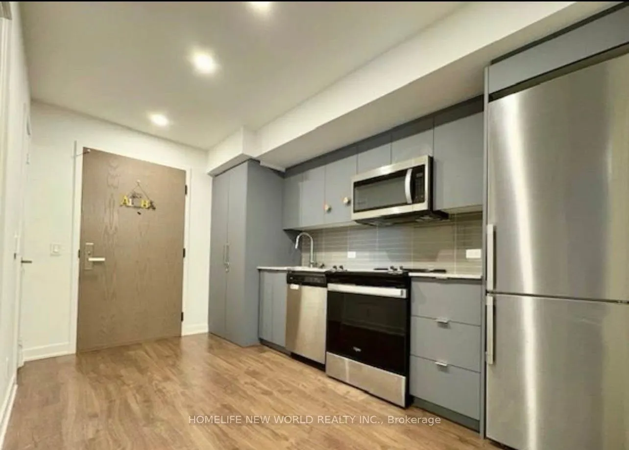 30 Tretti Way, #901