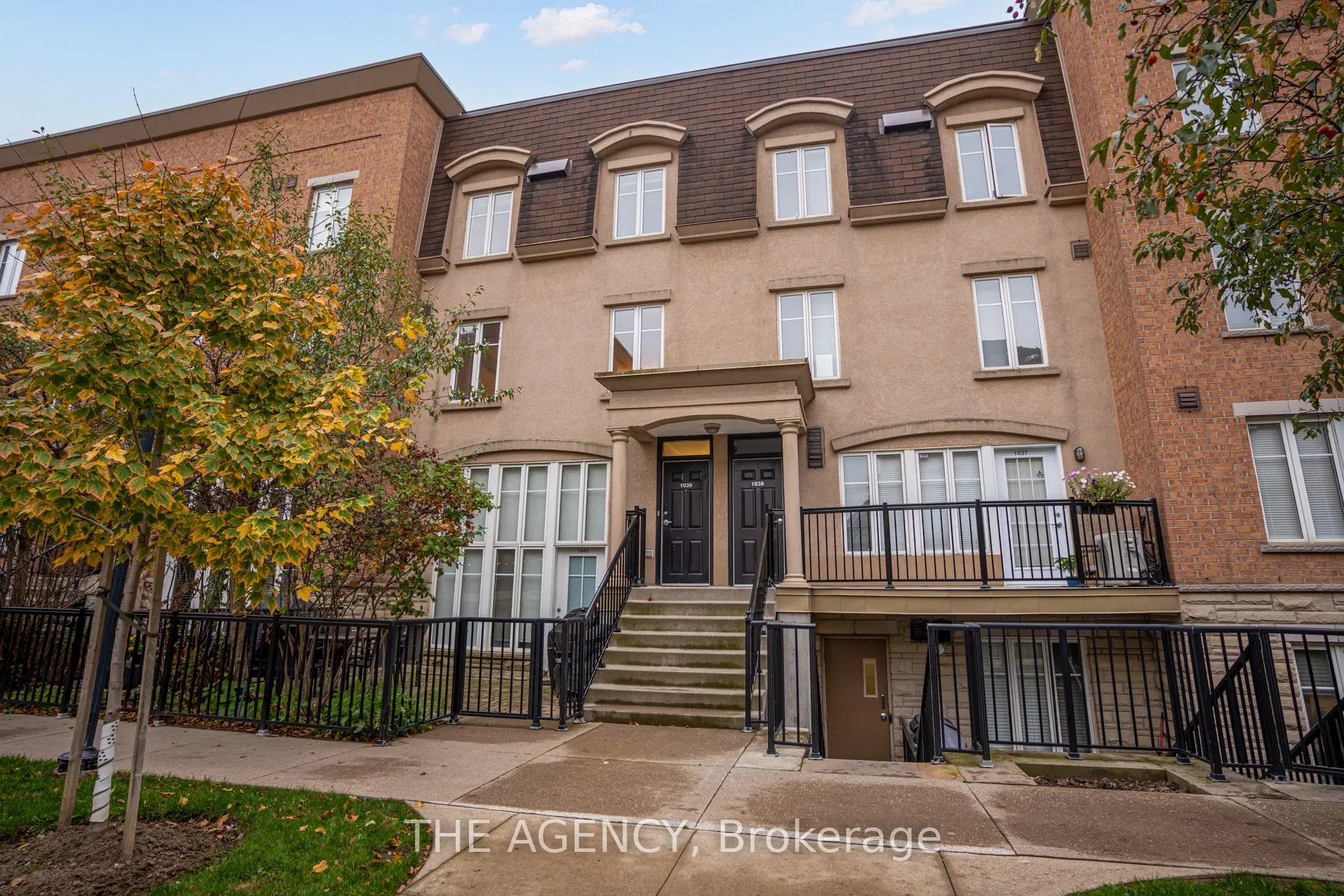 54 East Liberty Street, #1039