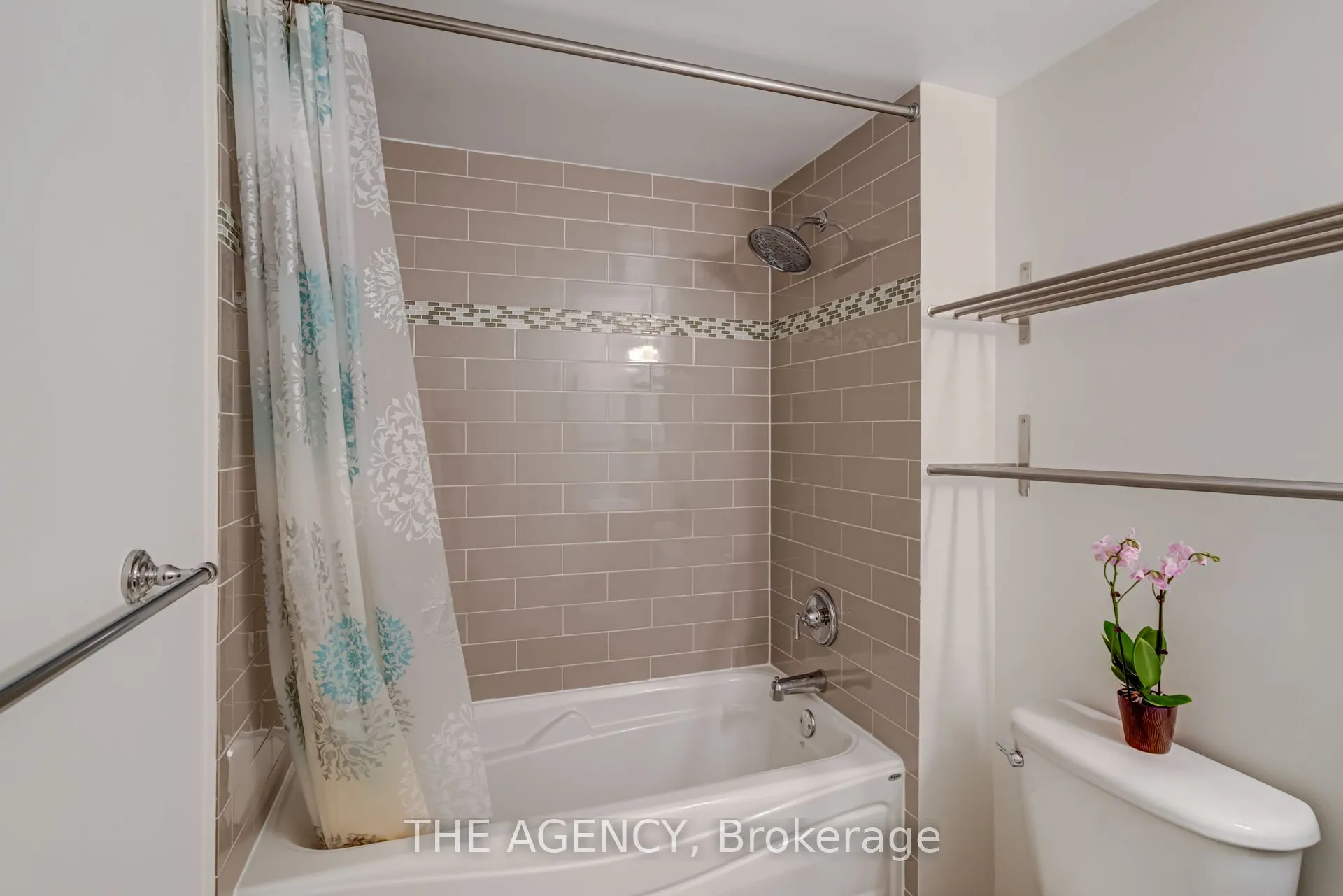 54 East Liberty Street, #1039
