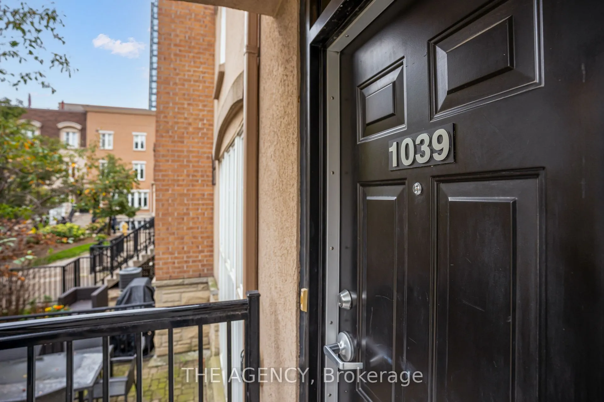 54 East Liberty Street, #1039