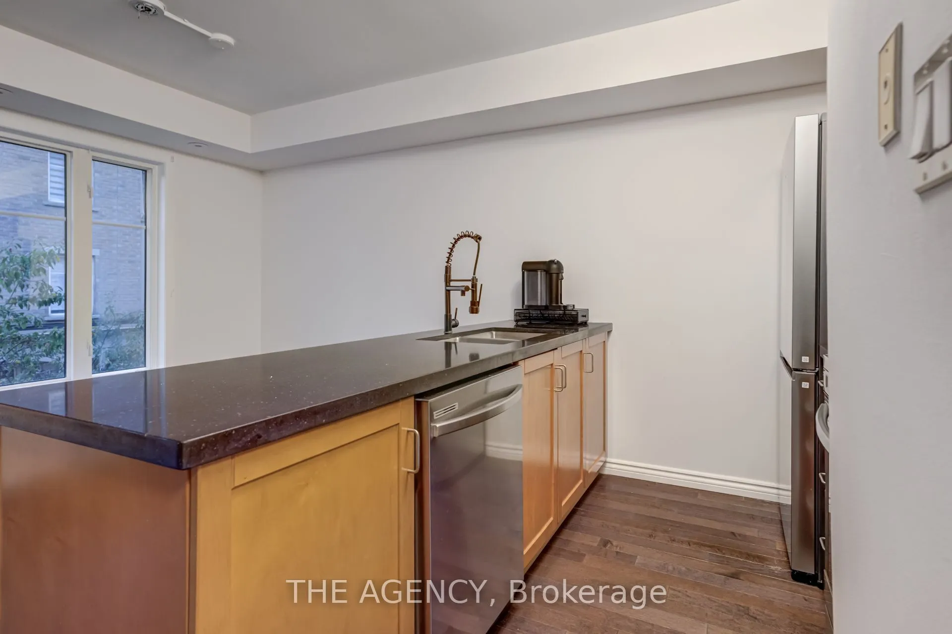54 East Liberty Street, #1039