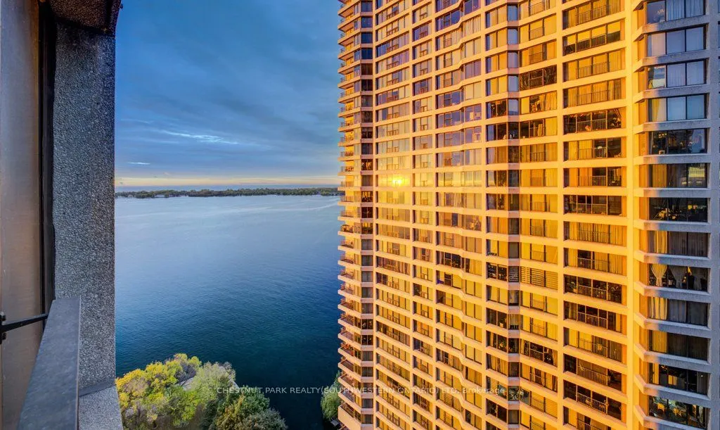 33 Harbour Square, #2409