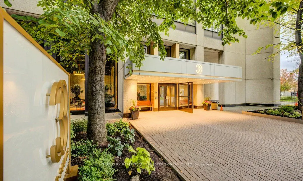 33 Harbour Square, #2409