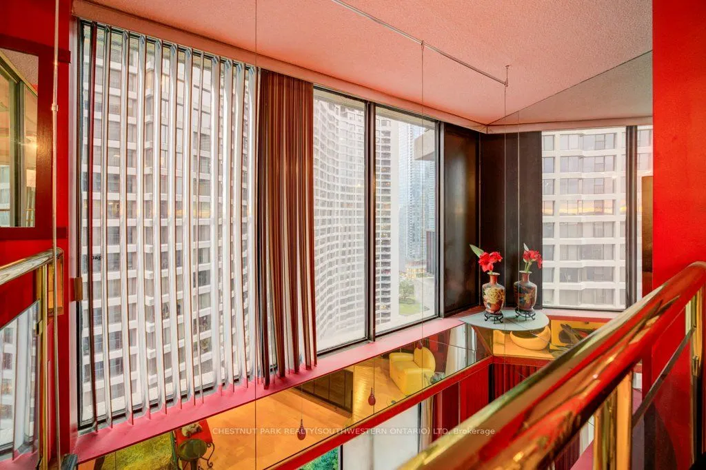 33 Harbour Square, #2409