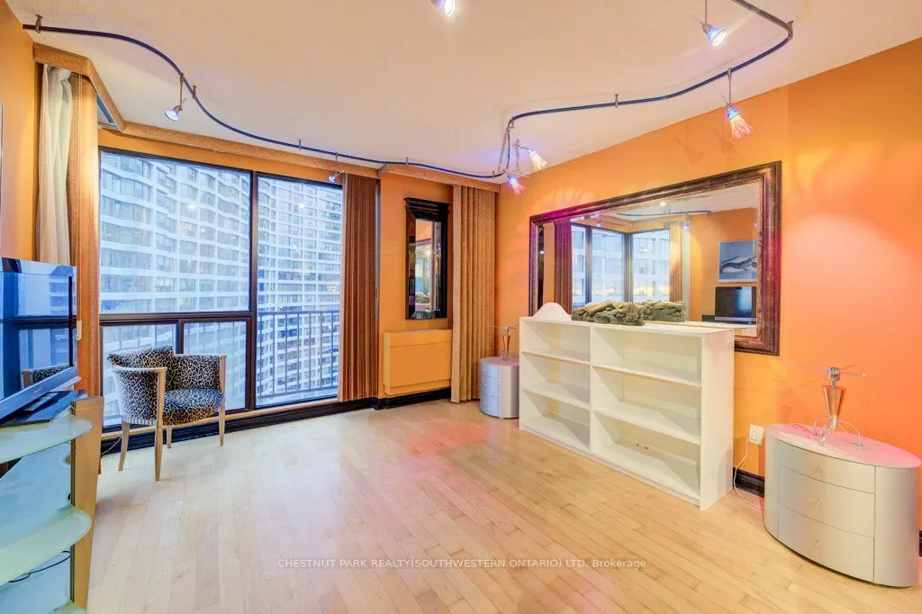 33 Harbour Square, #2409