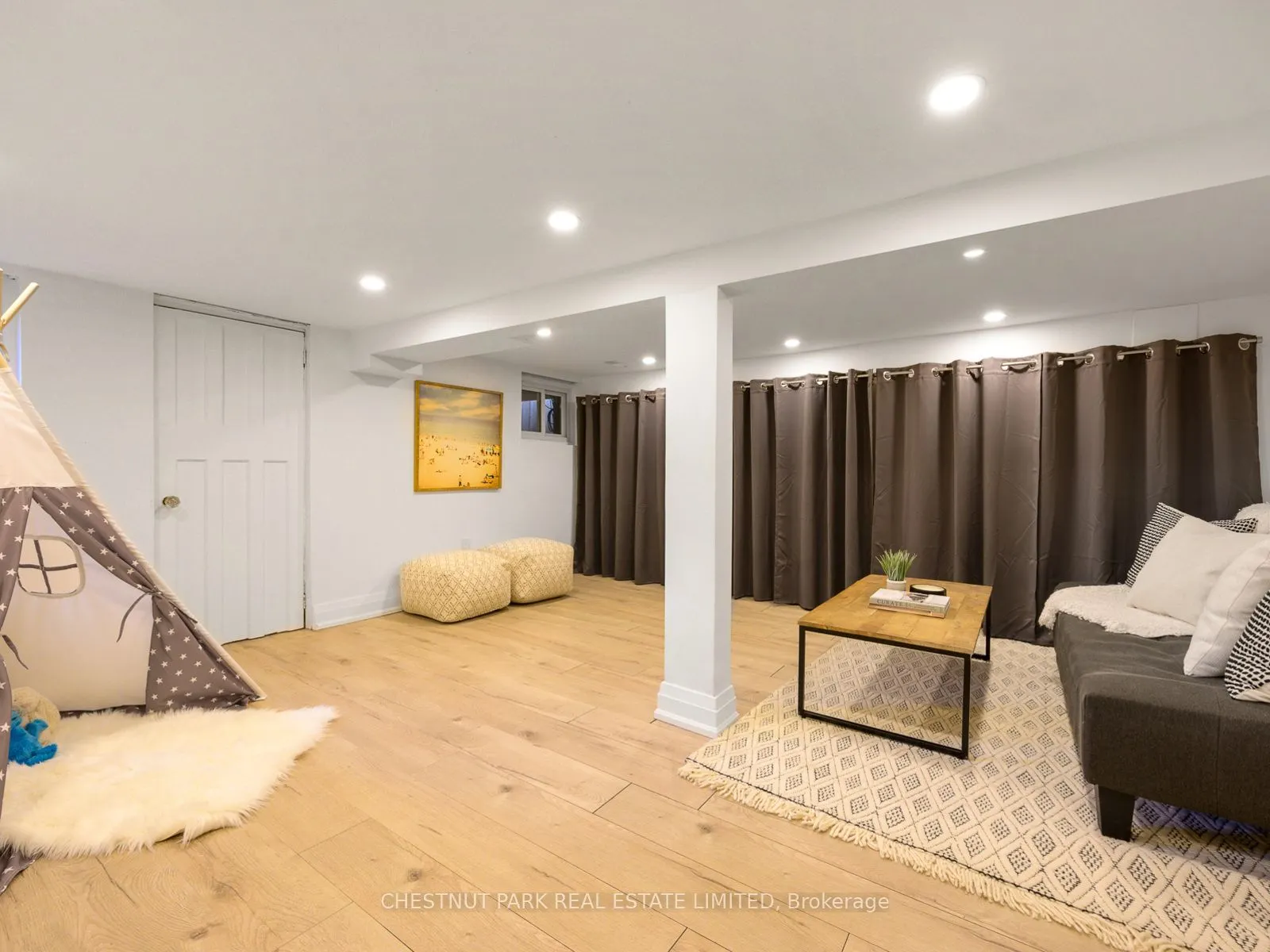 629 Duplex Avenue
