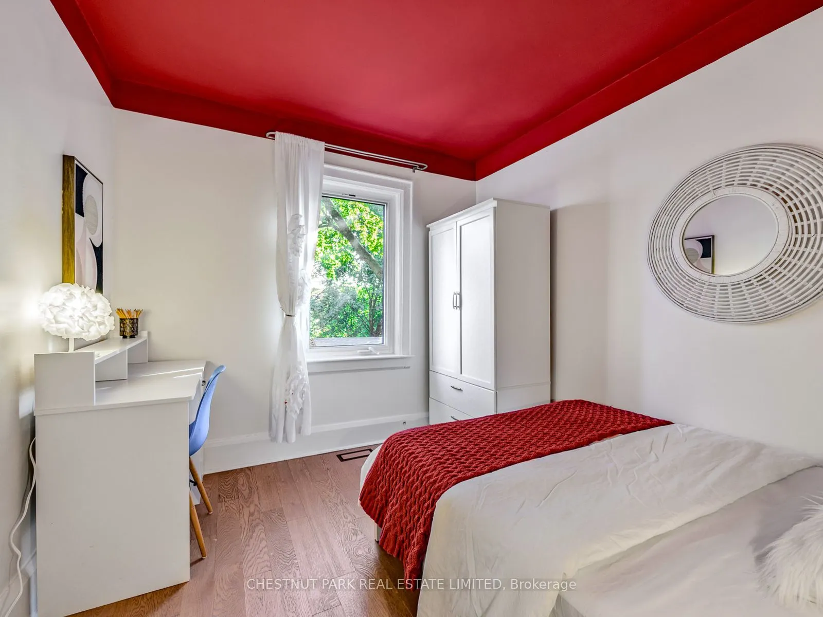 629 Duplex Avenue