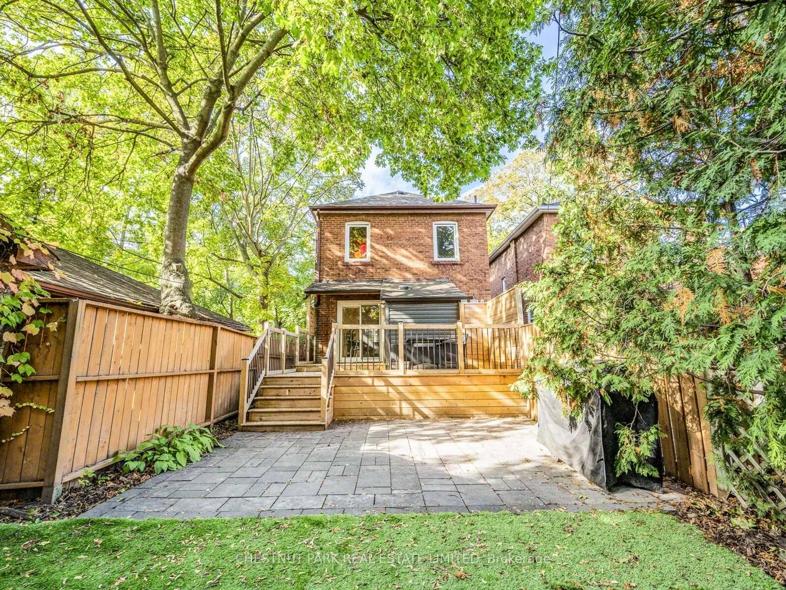629 Duplex Avenue