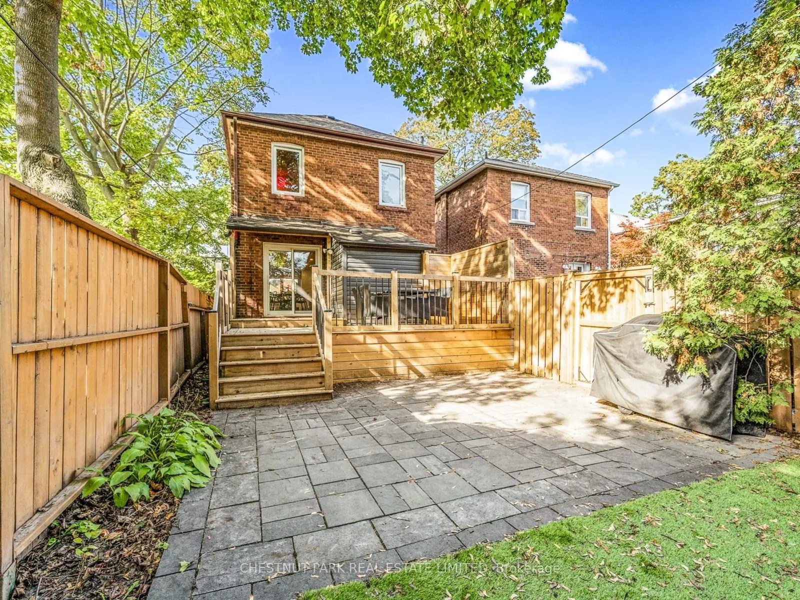 629 Duplex Avenue
