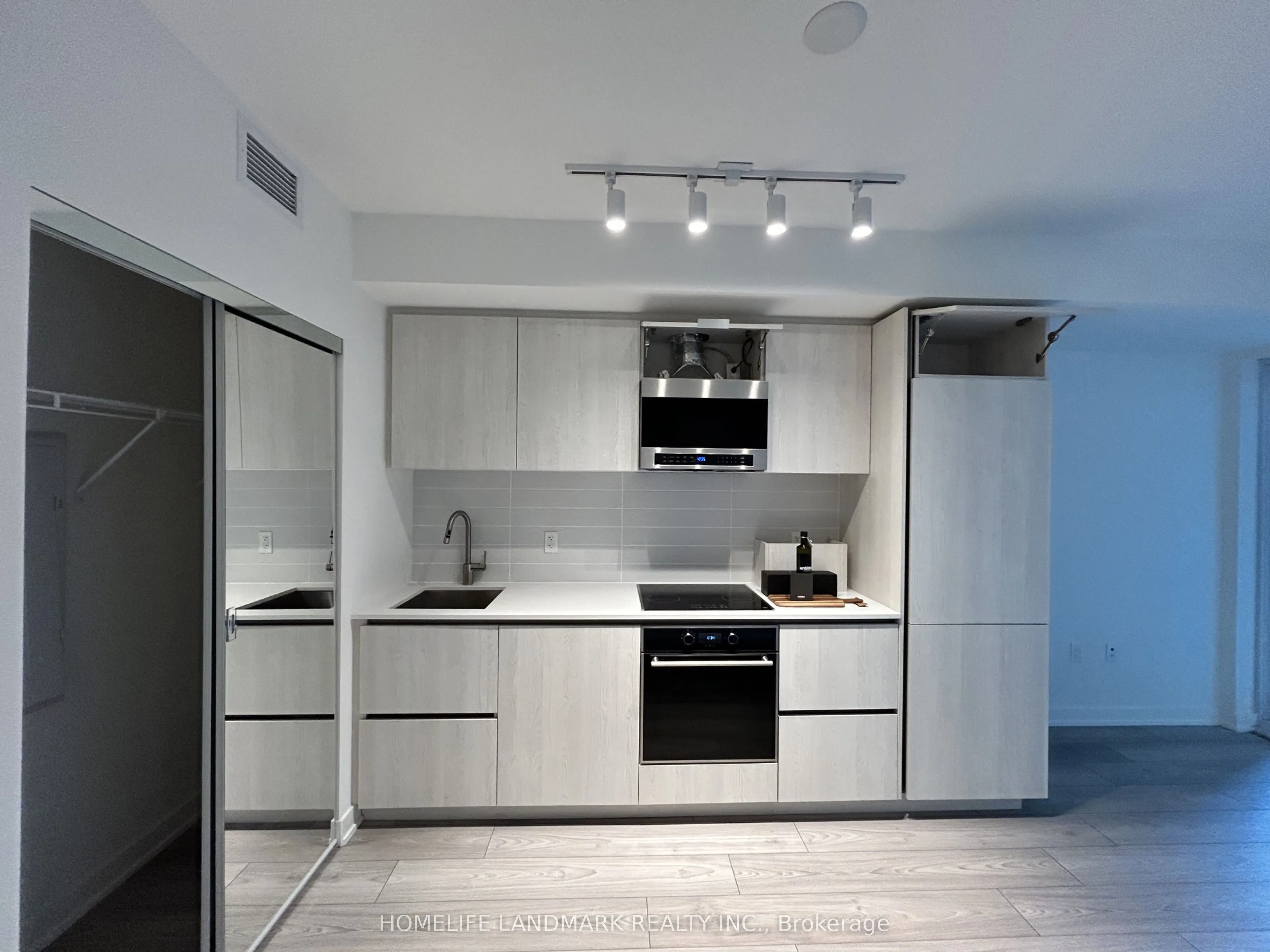120 Broadway Avenue, #507N