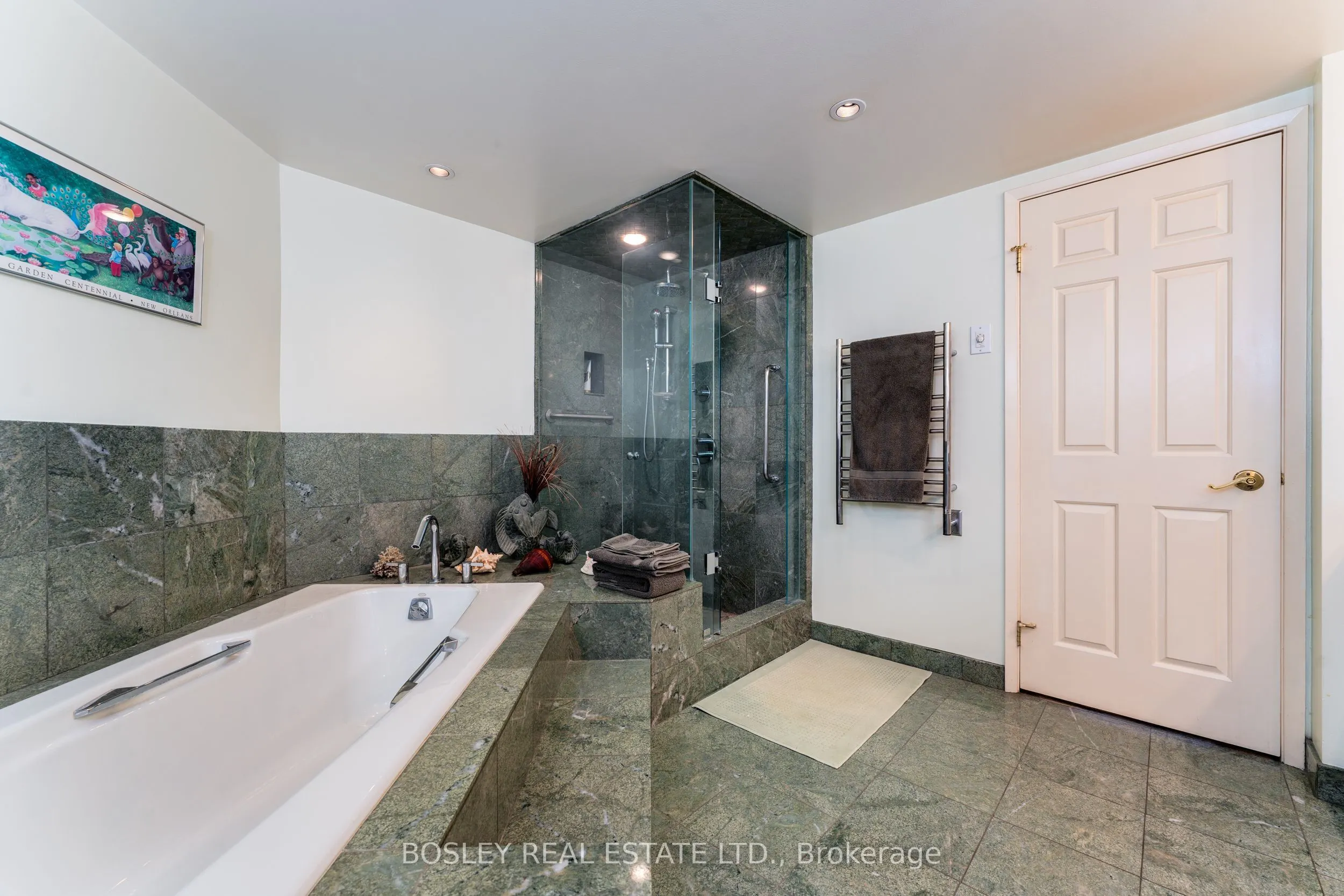 160 Frederick Street, #605