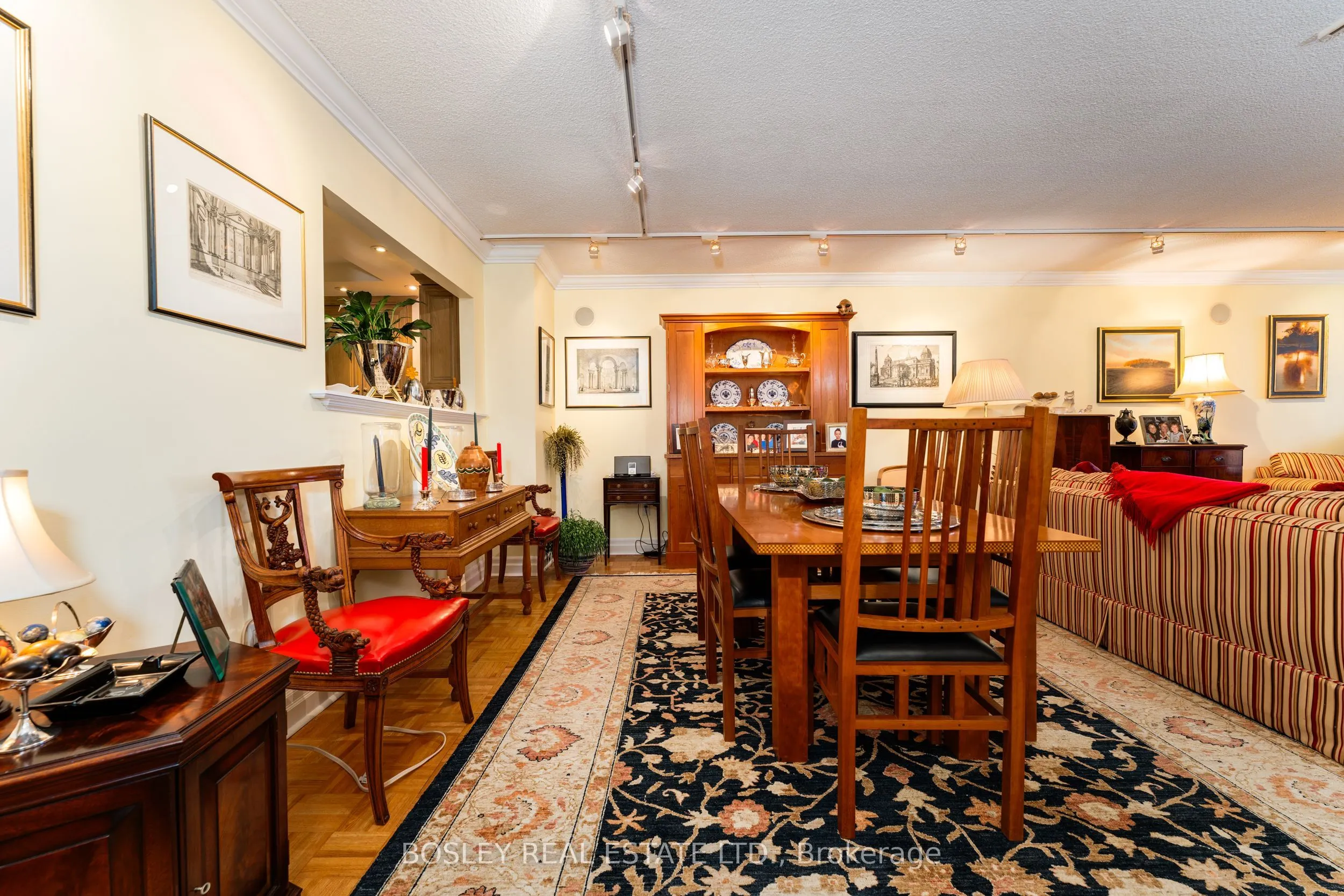160 Frederick Street, #605