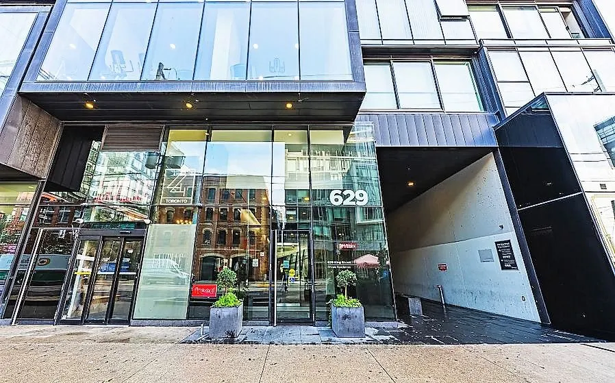 629 King Street W, #423