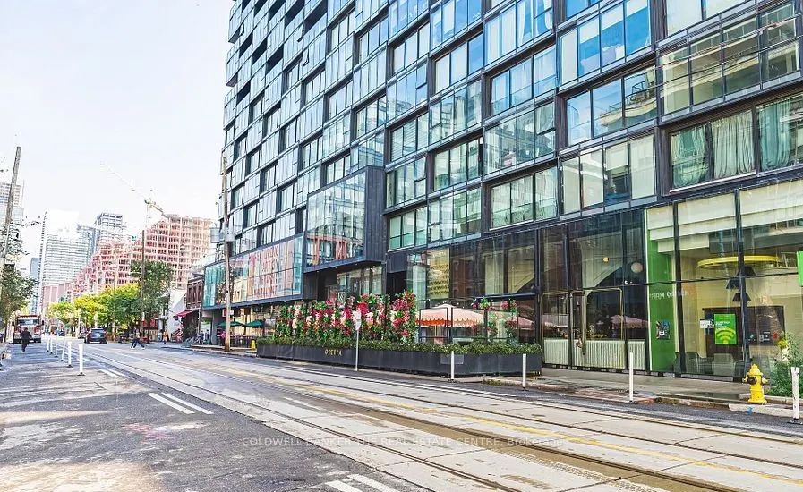629 King Street W, #423