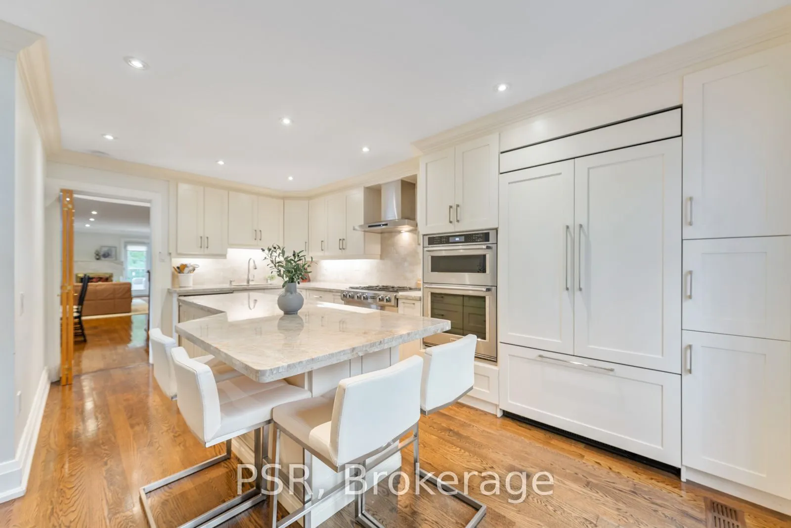 128 St Clements Avenue