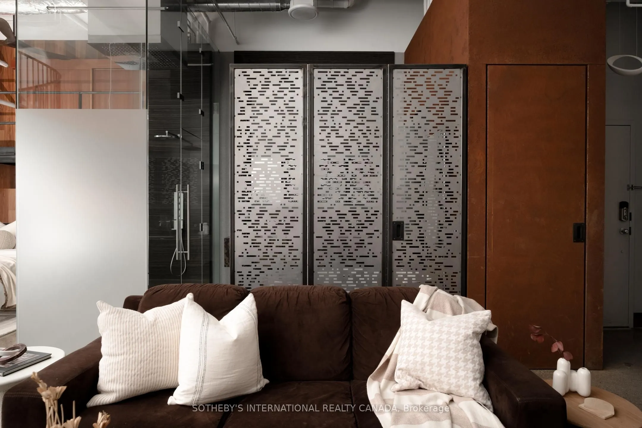 264 Seaton Street, #204