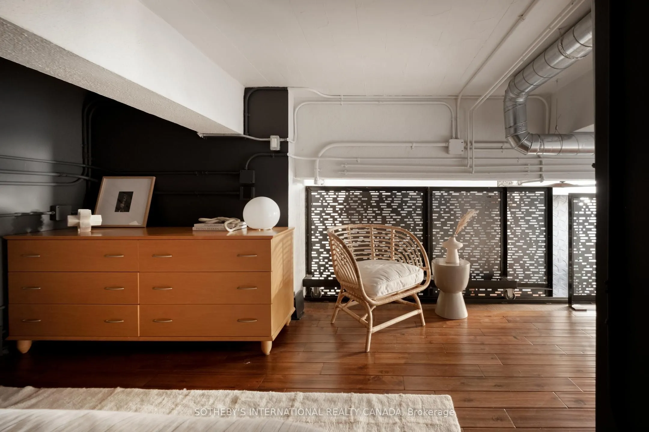 264 Seaton Street, #204