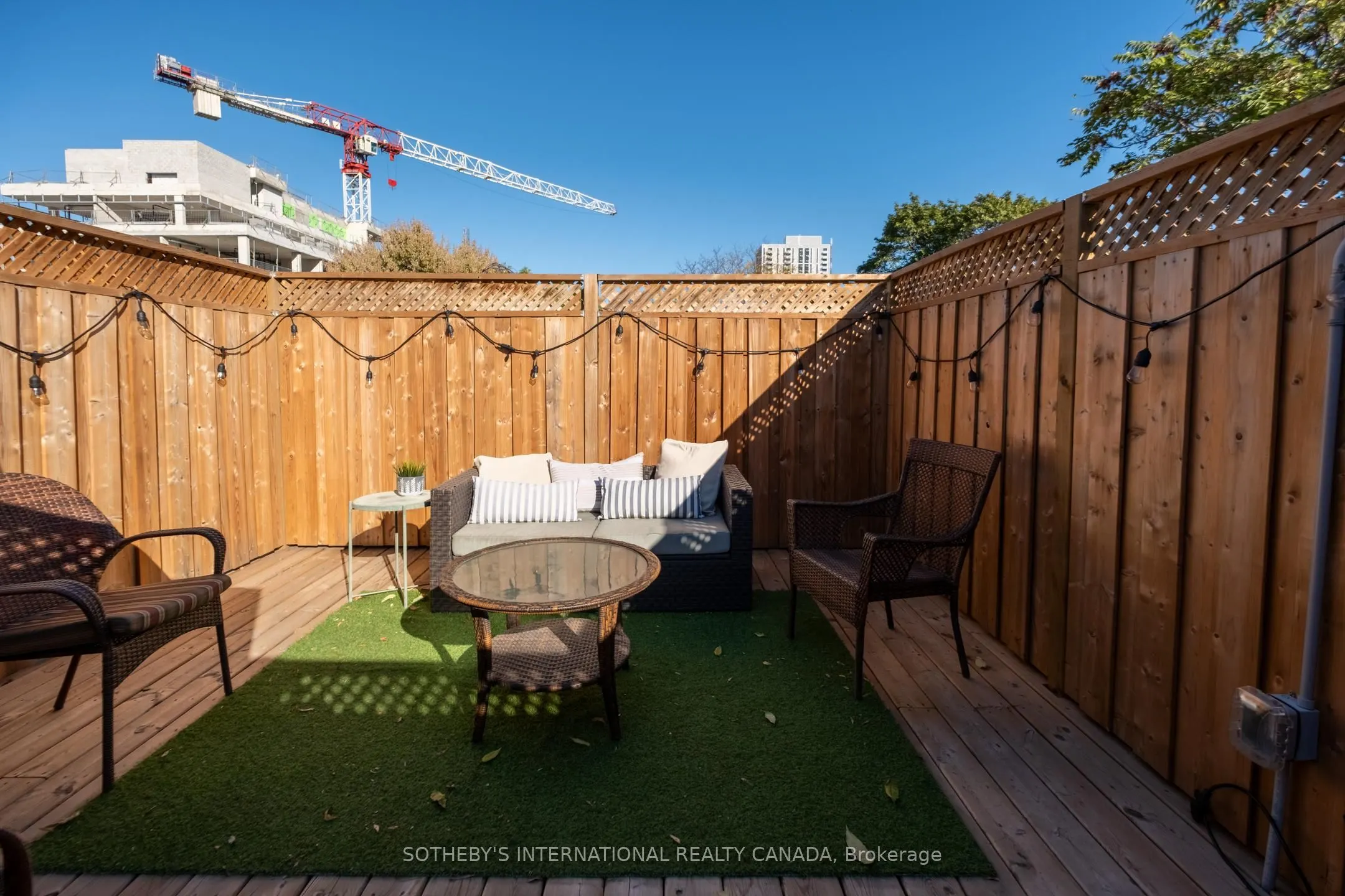 264 Seaton Street, #204