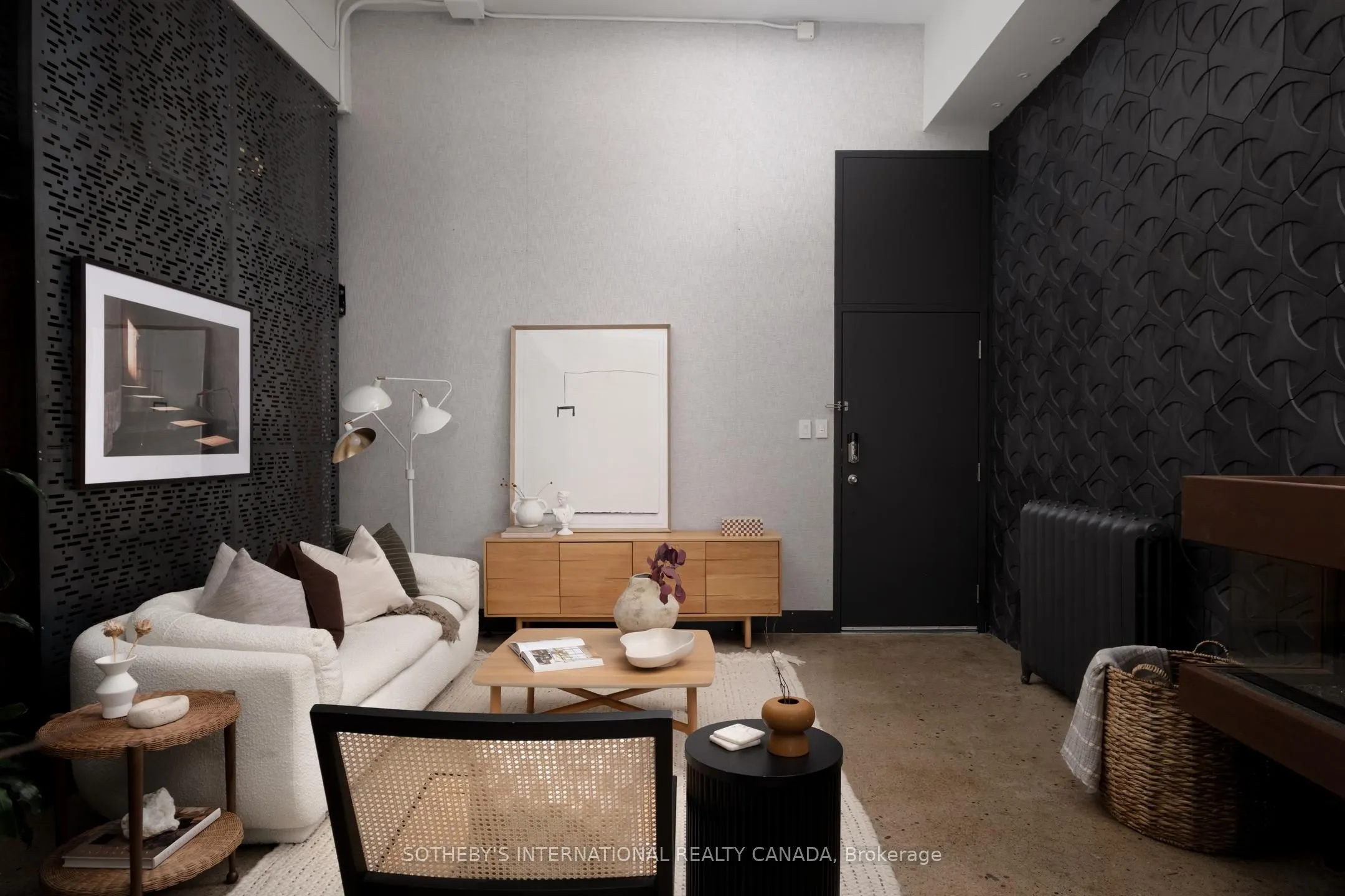 264 Seaton Street, #204
