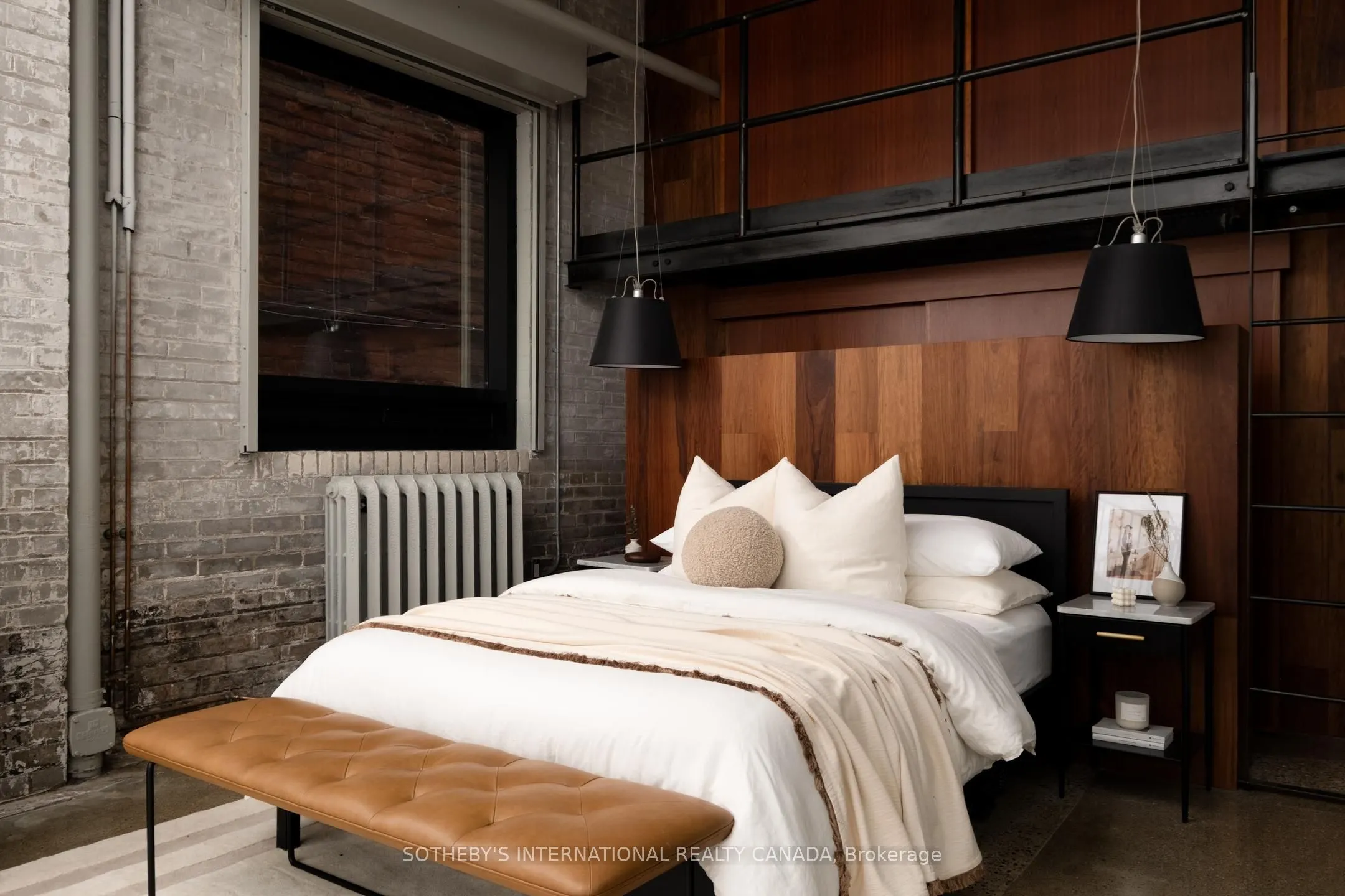264 Seaton Street, #204