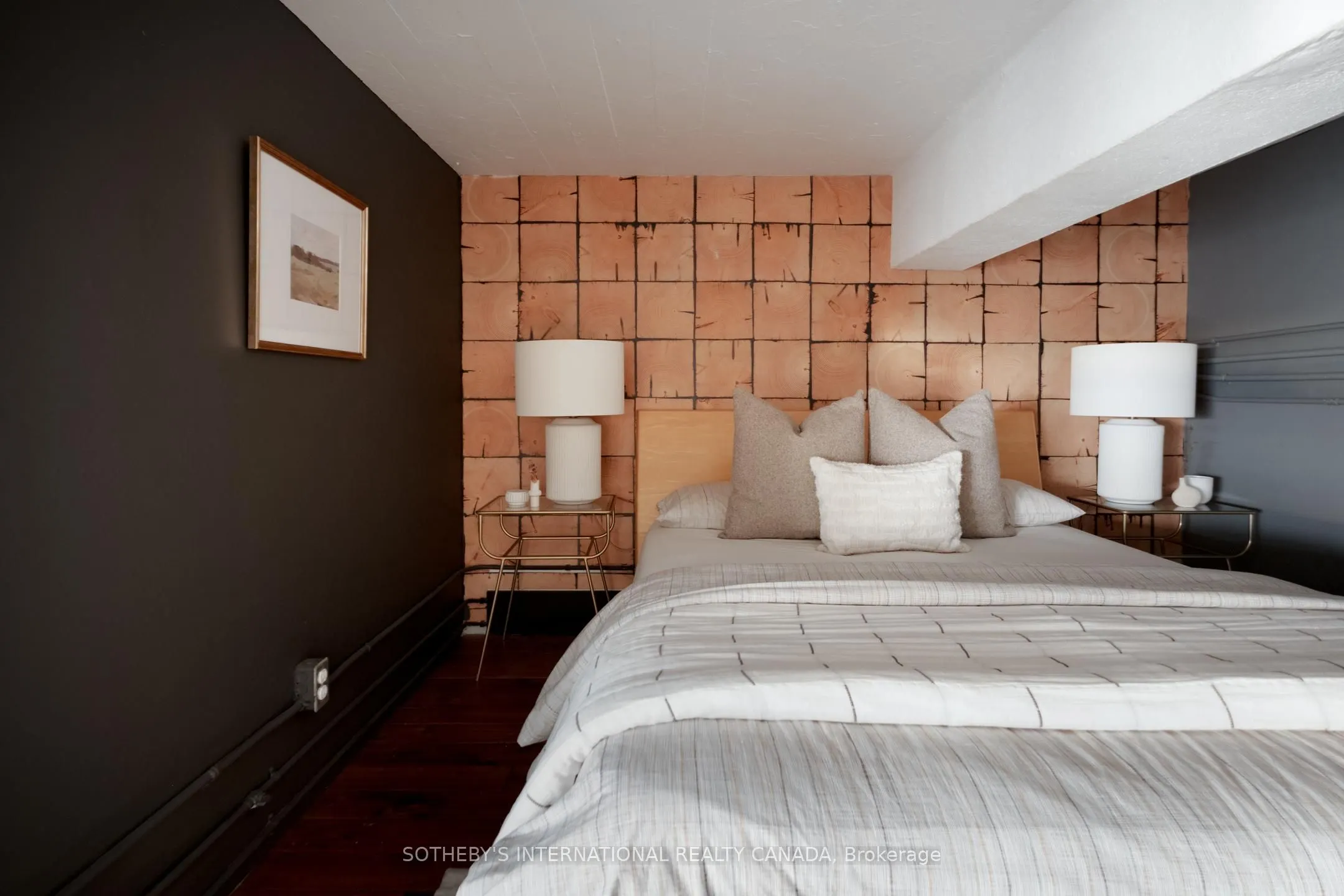 264 Seaton Street, #204