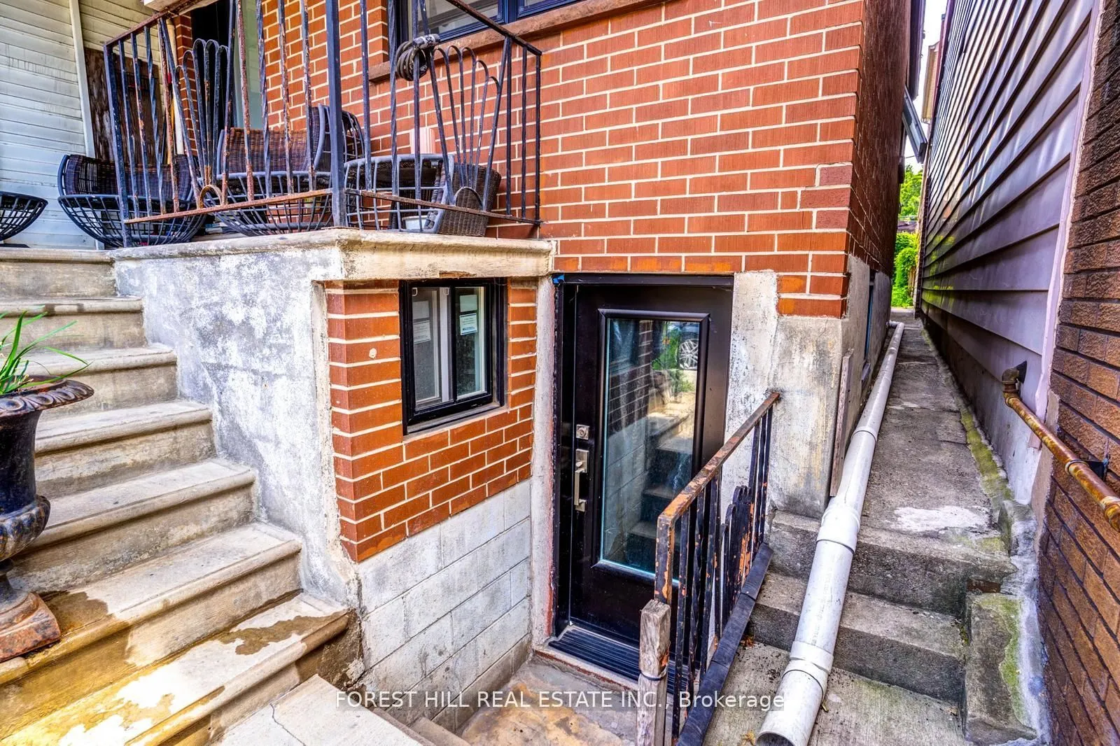 139 Christie Street