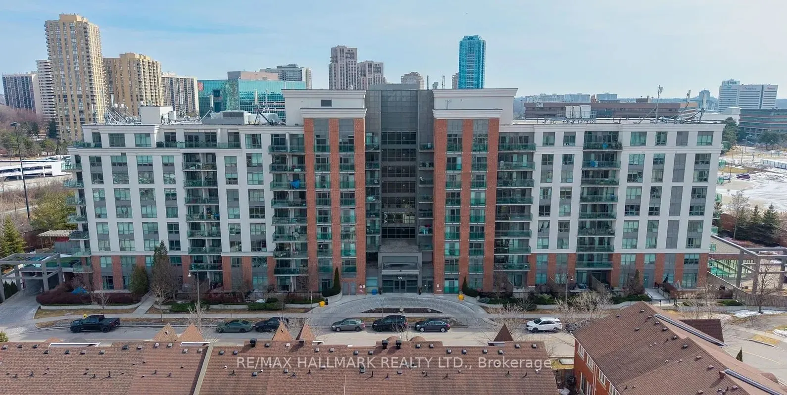 120 Dallimore Circle S, #320