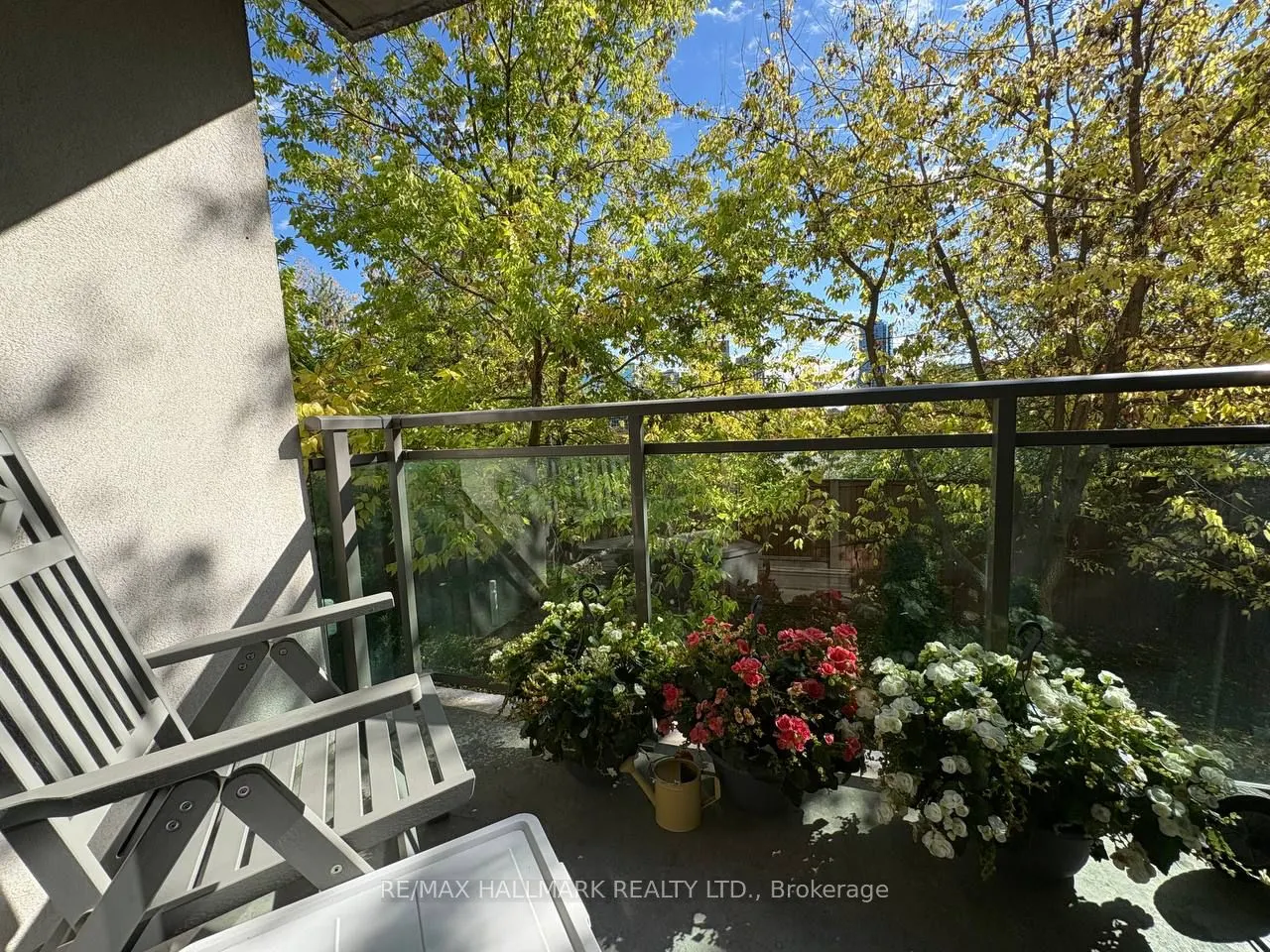 120 Dallimore Circle S, #320