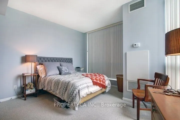 219 Fort York Boulevard, #802