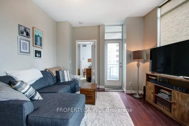219 Fort York Boulevard, #802