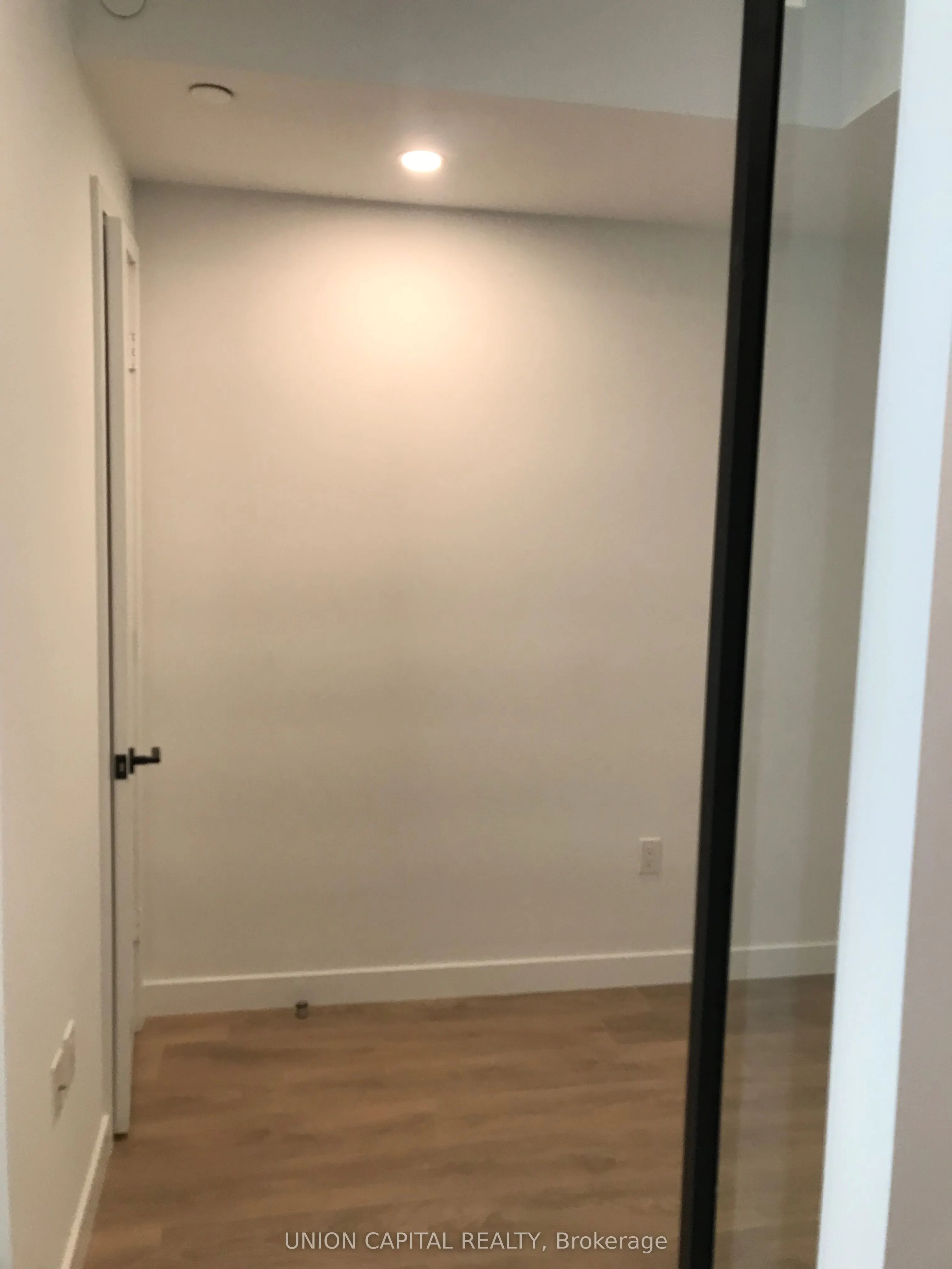 505 Richmond Street W, #802