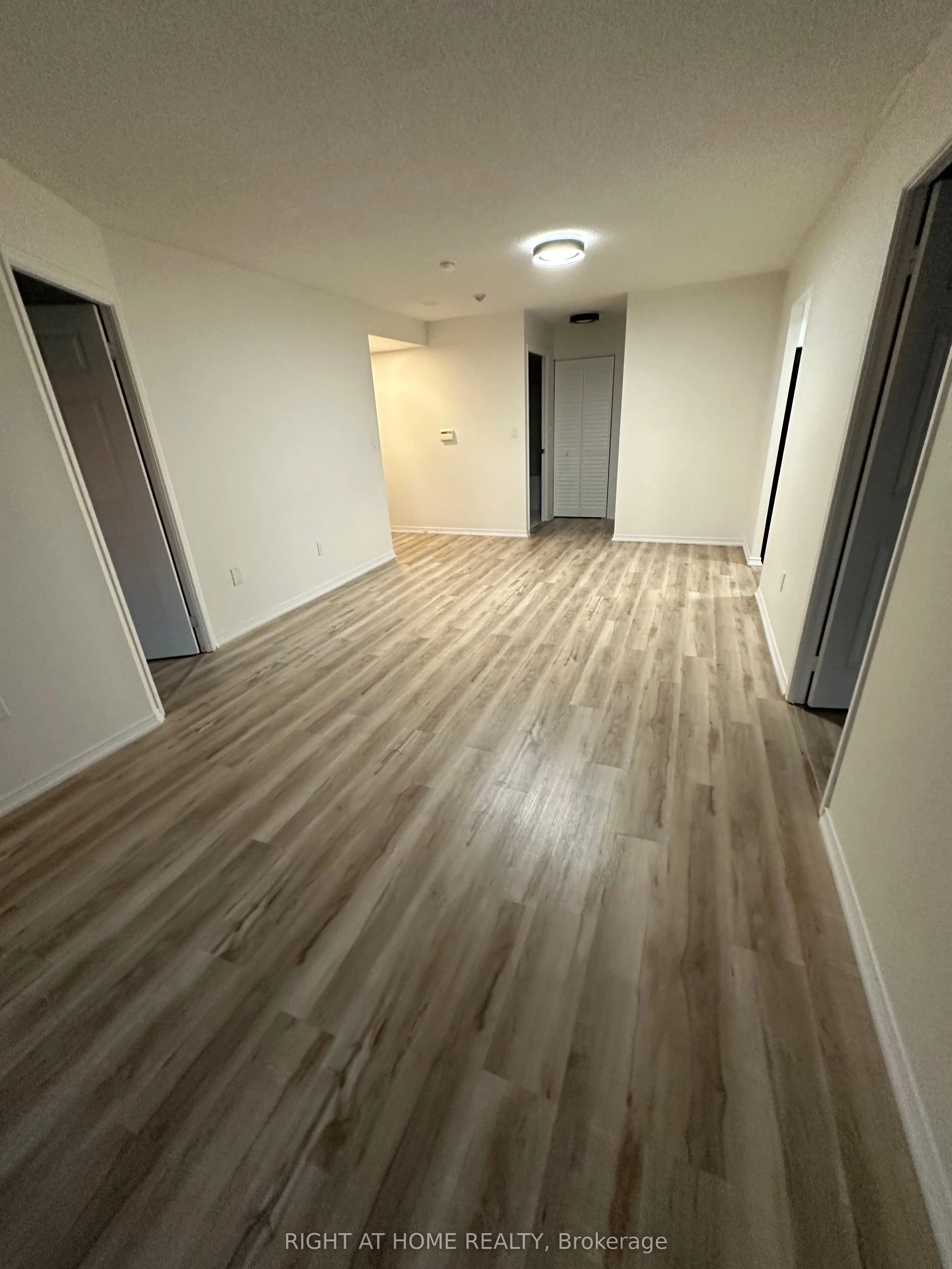 1 PEMBERTON Avenue, #1208