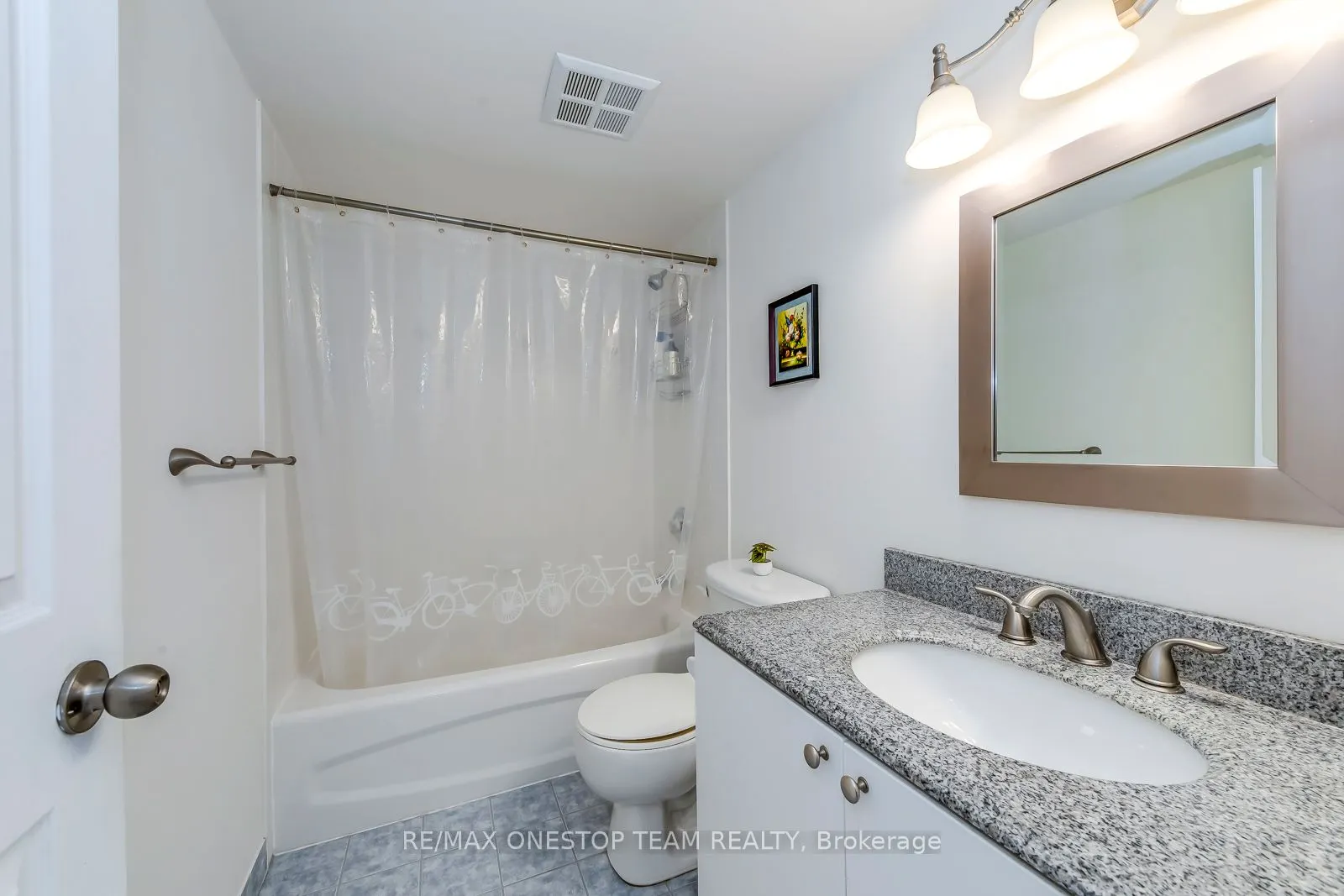 5940 Yonge Street, #303