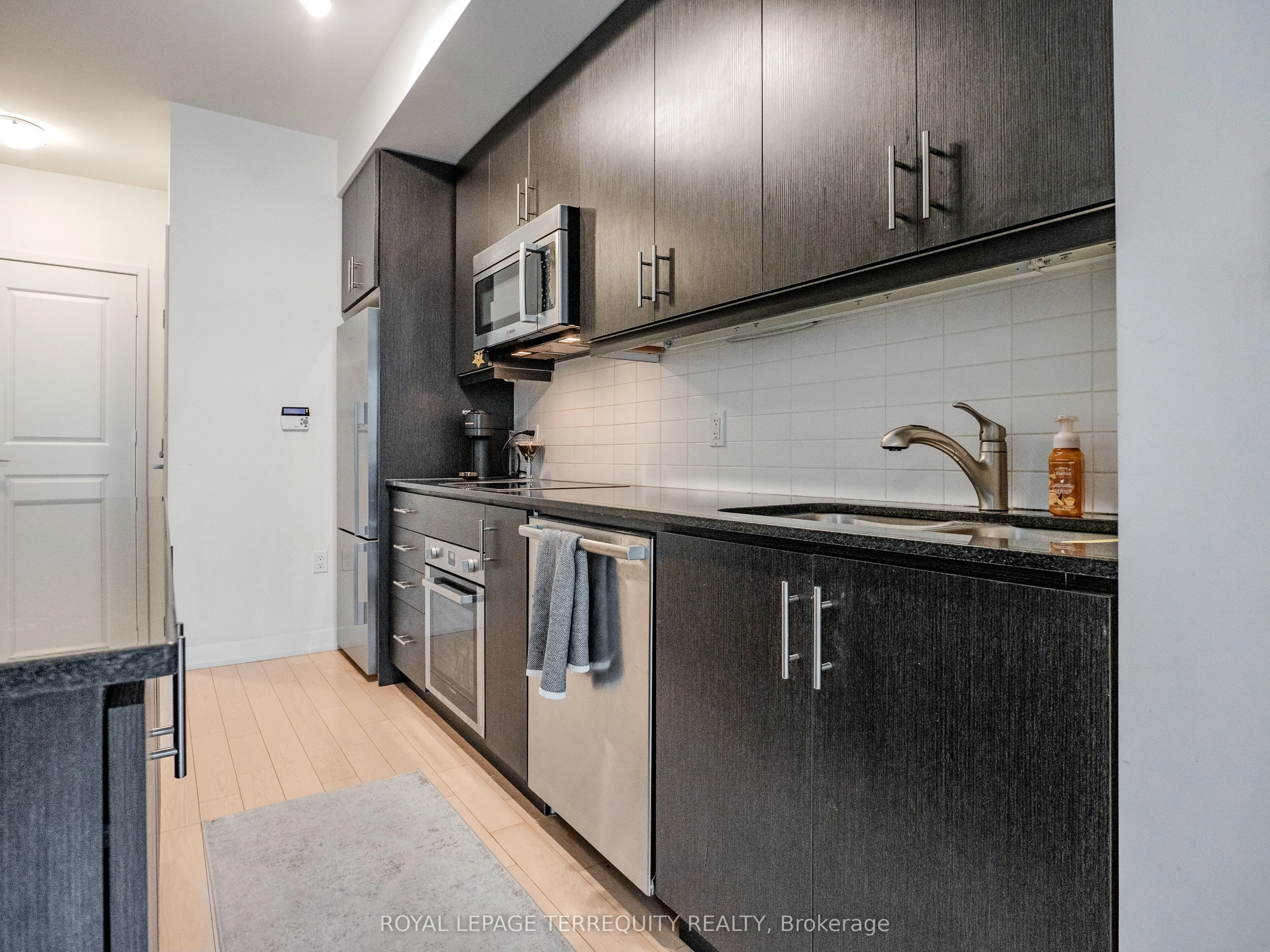 1 The Esplanade, #1009