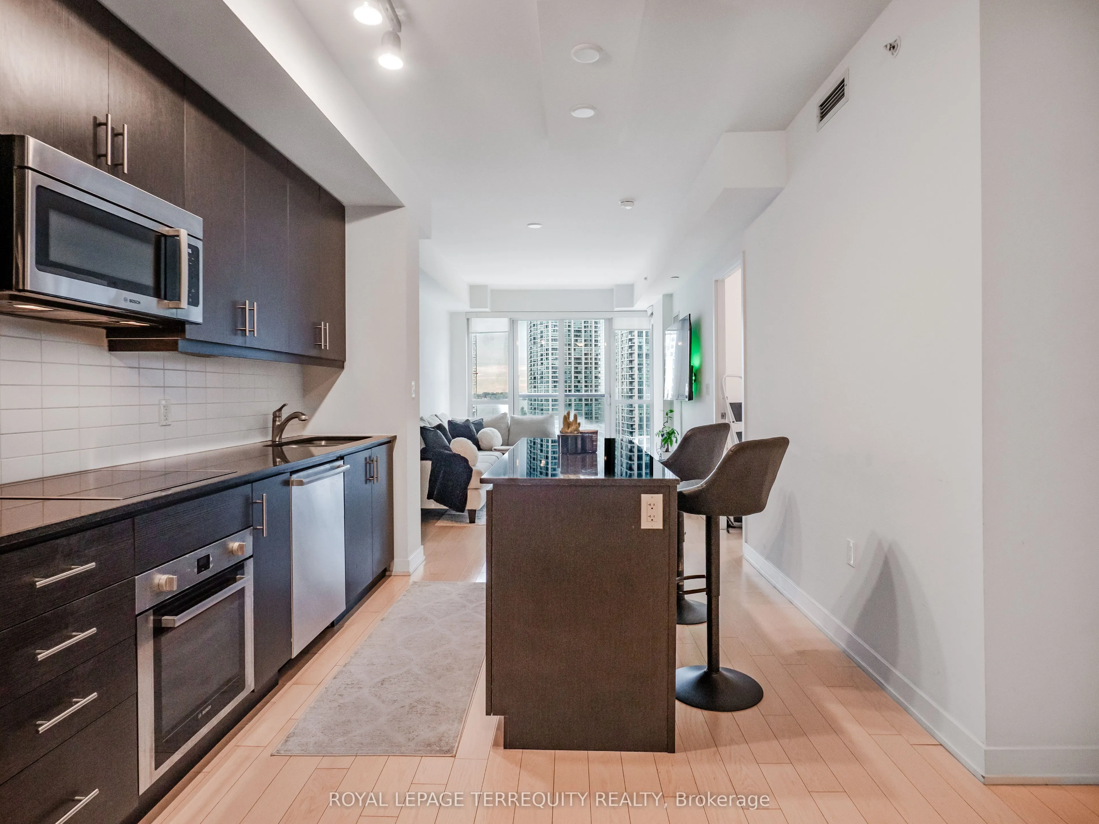 1 The Esplanade, #1009