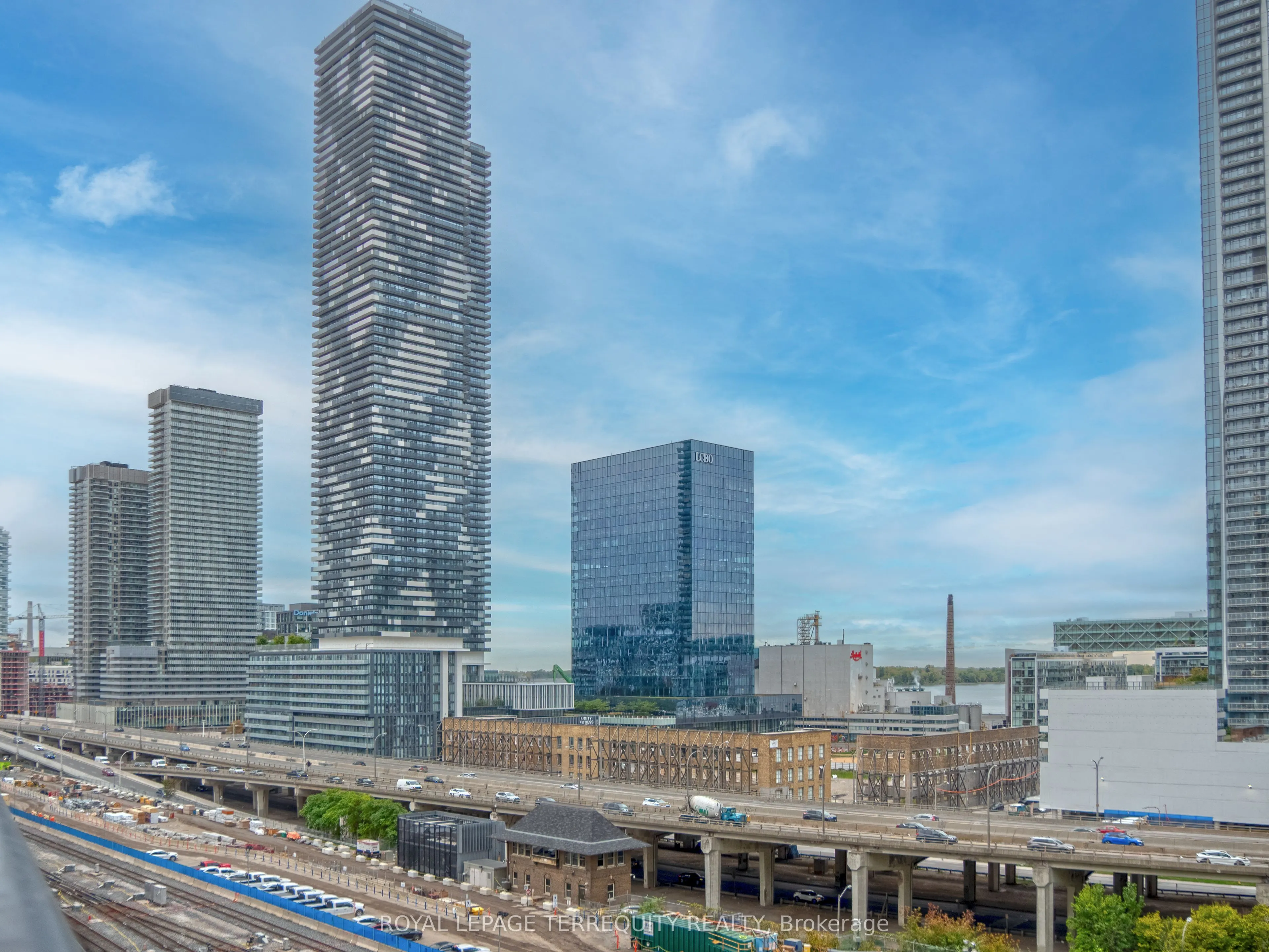 1 The Esplanade, #1009