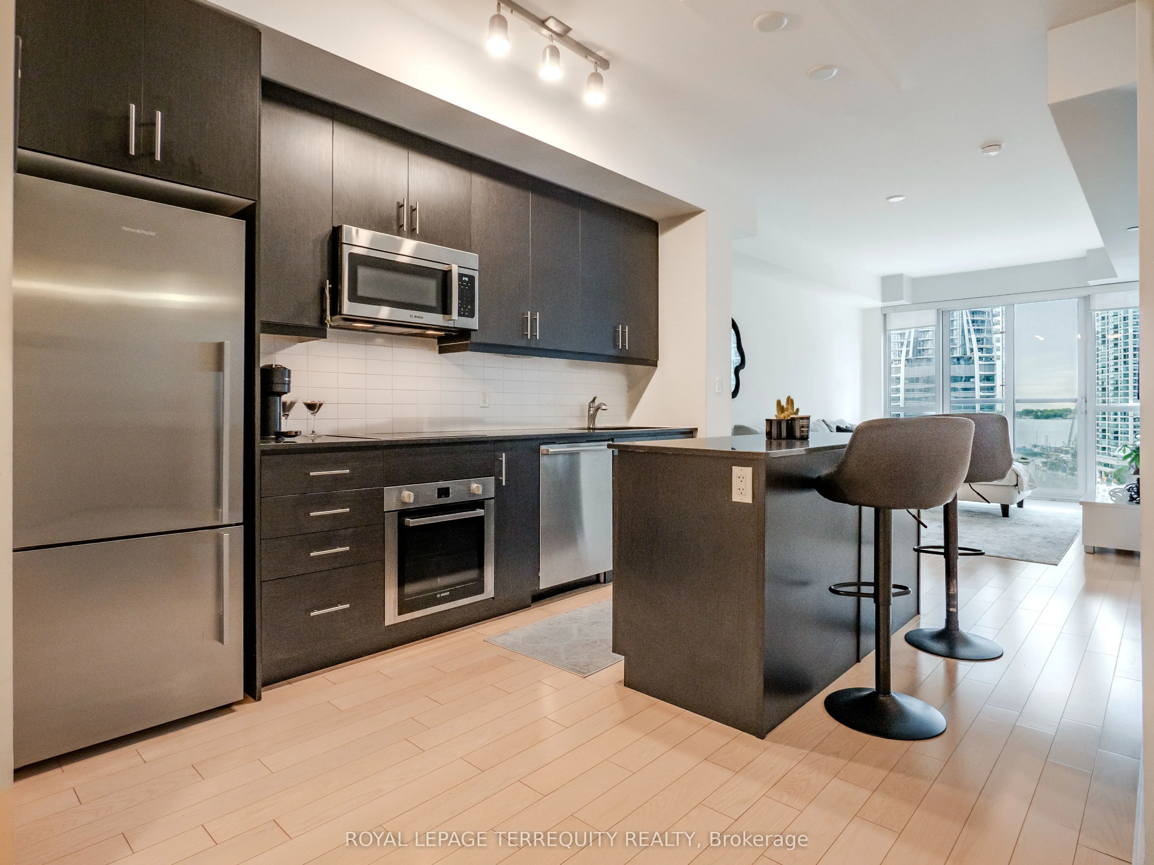 1 The Esplanade, #1009